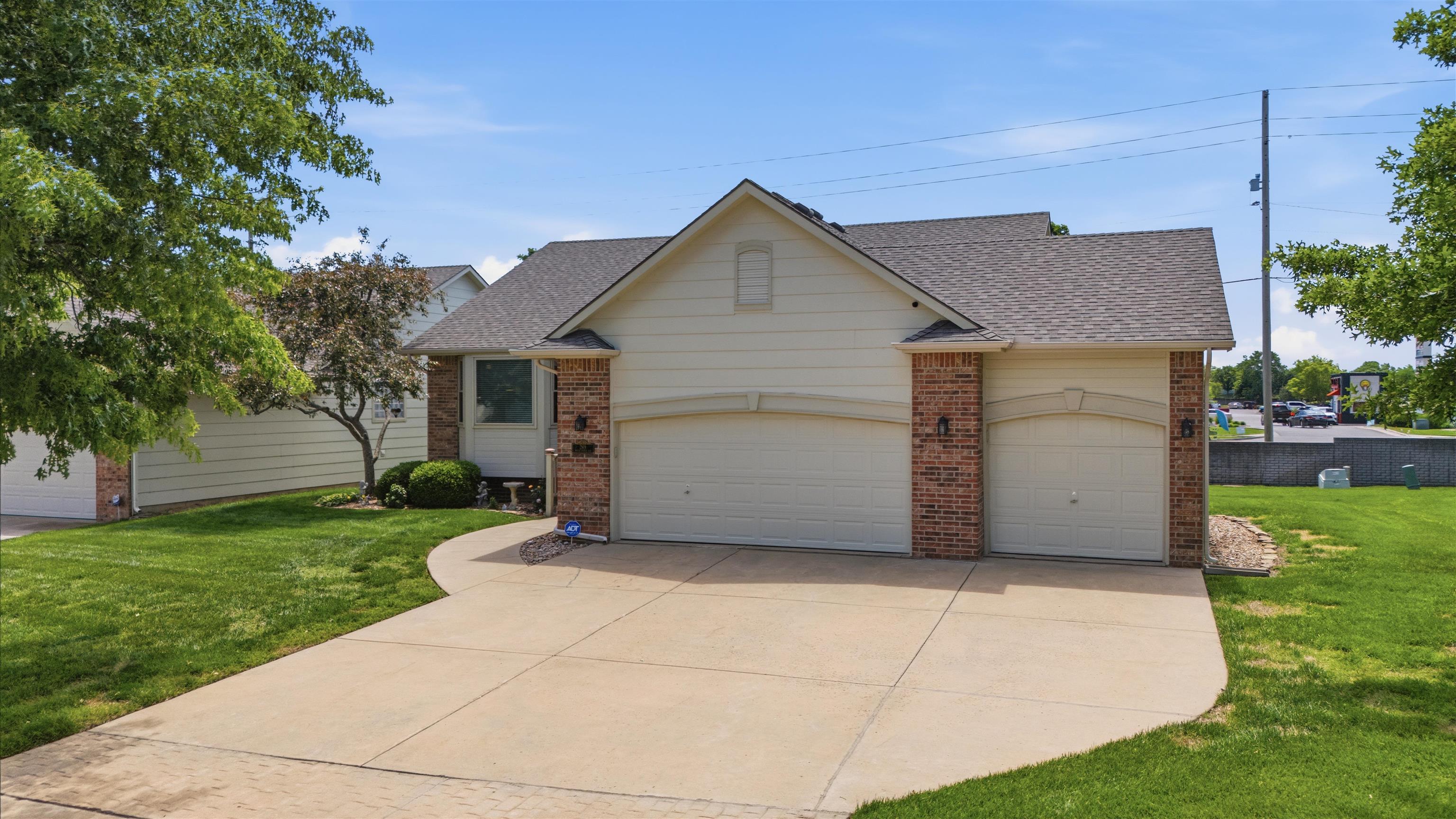 269 S Maple Dunes Court Wichita KS 67235