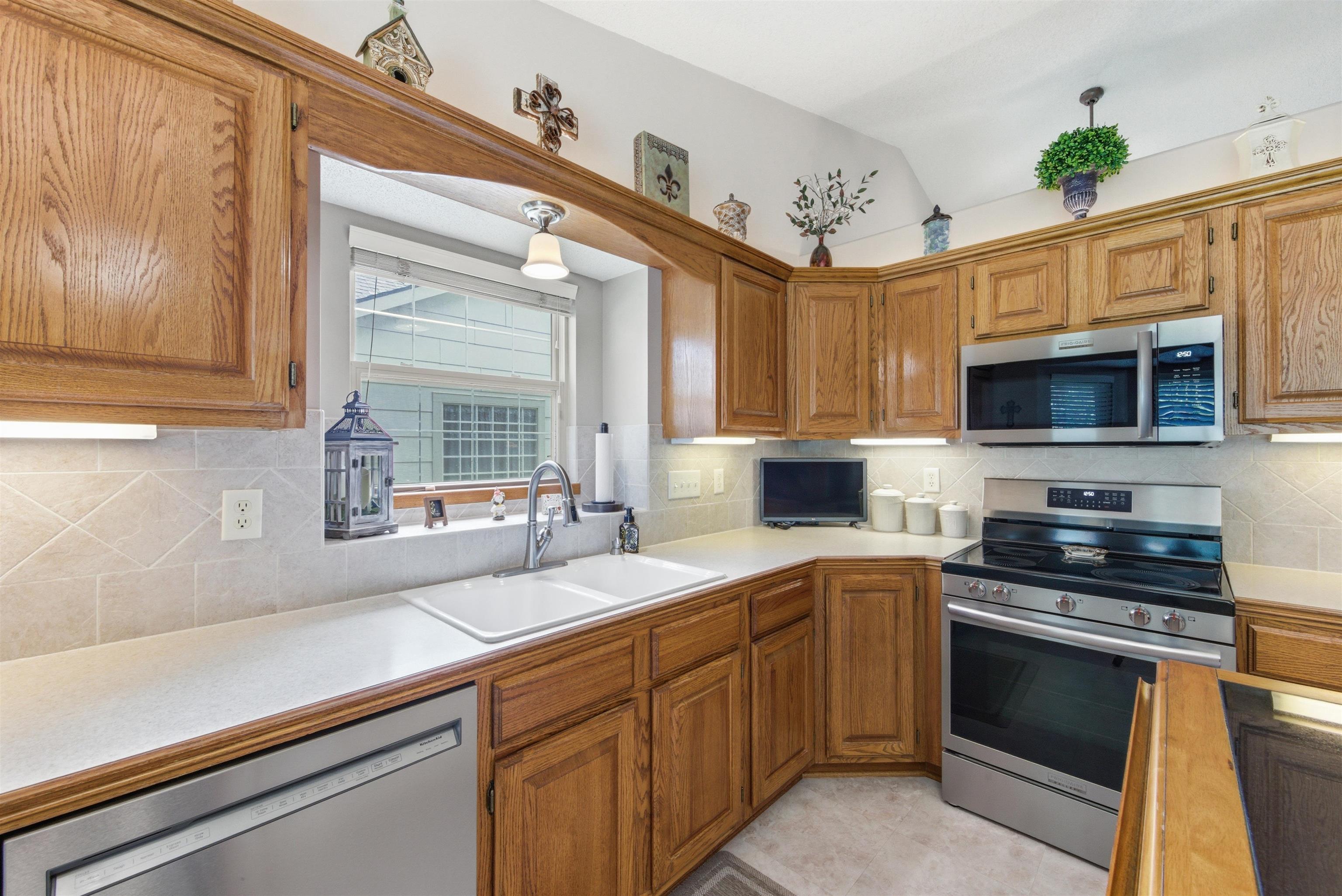269 S Maple Dunes Court Wichita KS 67235