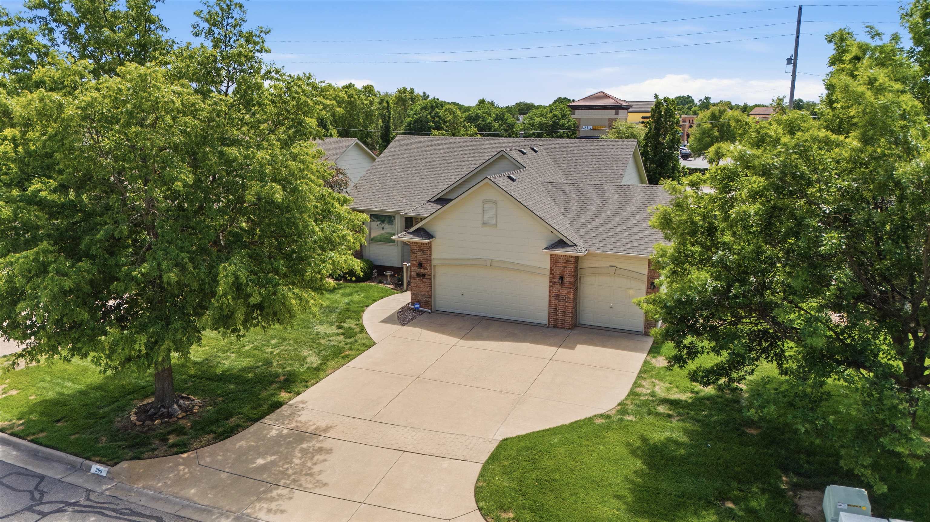 269 S Maple Dunes Court Wichita KS 67235