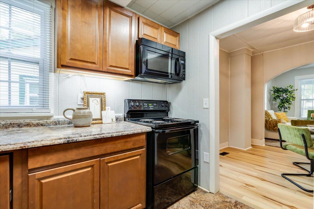 1304 N Fairview Street Wichita KS 67203