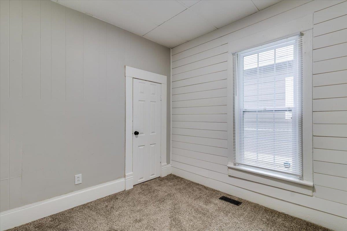 1304 N Fairview Street Wichita KS 67203