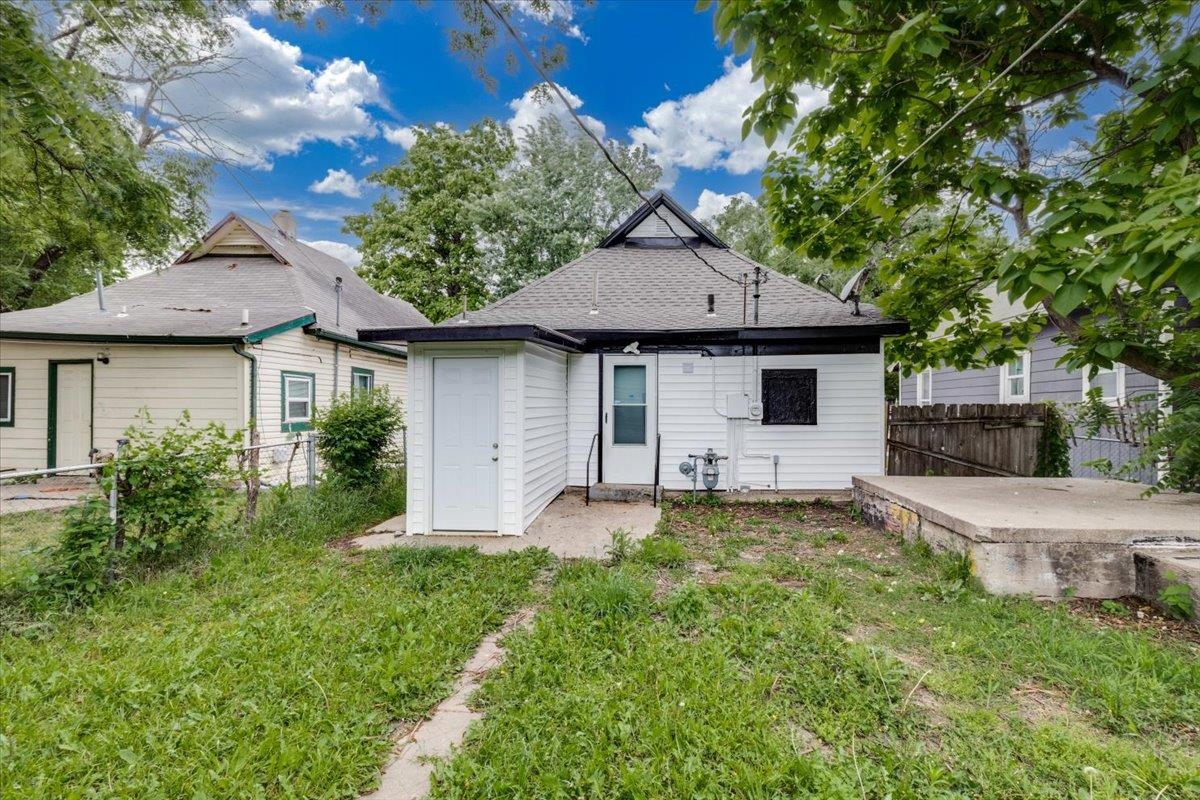 1304 N Fairview Street Wichita KS 67203