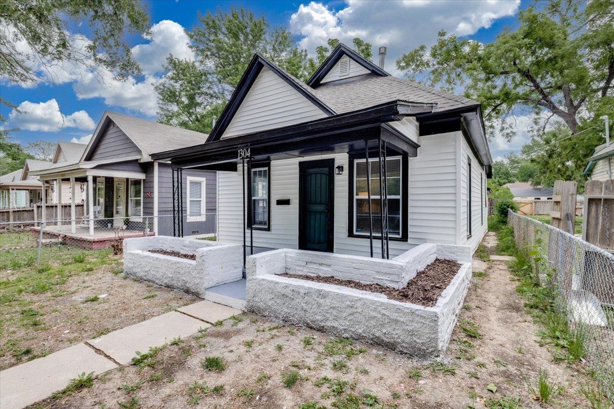 1304 N Fairview Street Wichita KS 67203