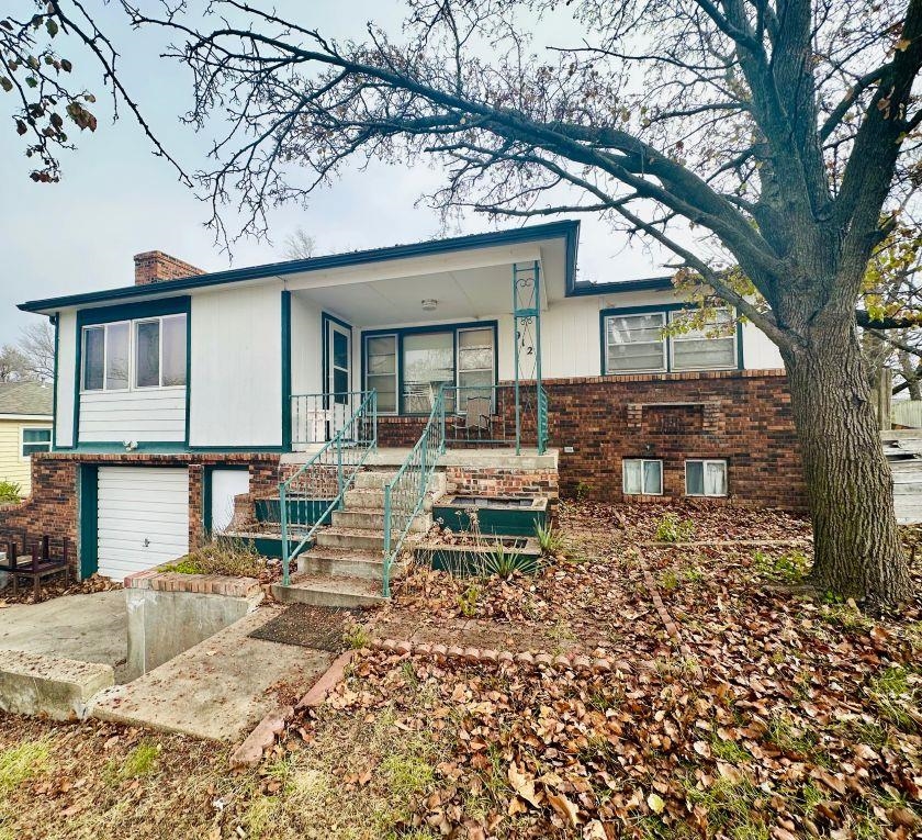 912 Fairfield Avenue Newton KS 67114
