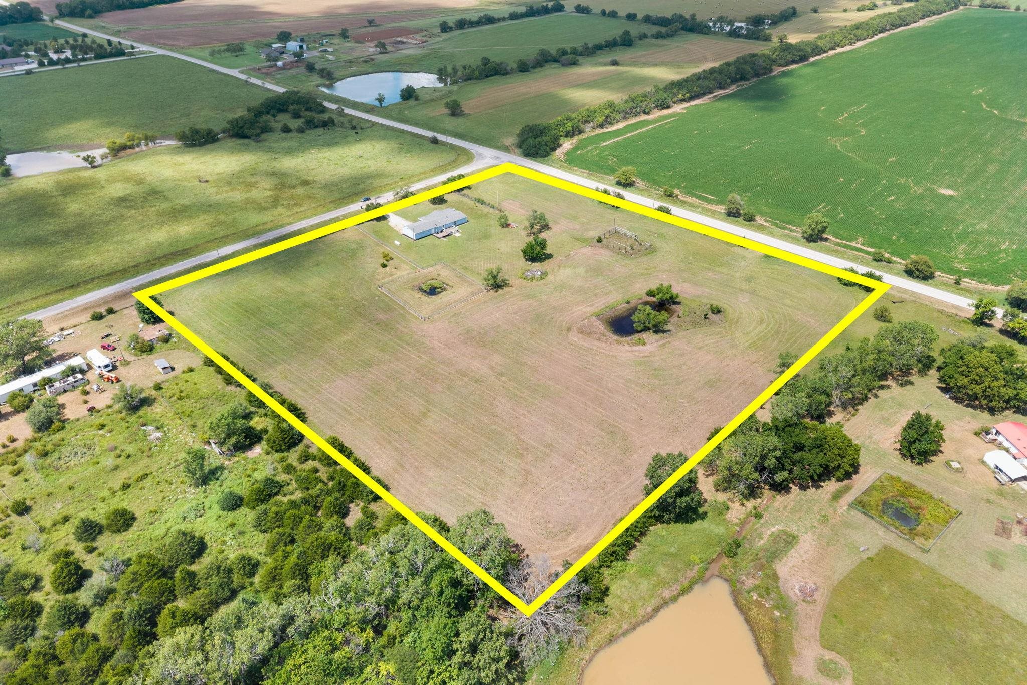 21040 SW Boyer Road Douglass KS 67039