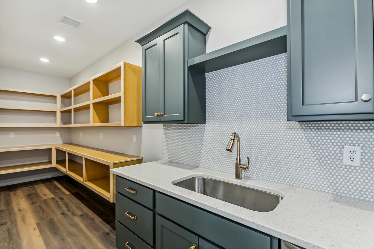 304 W Pepper Tree Road Andover KS 67002