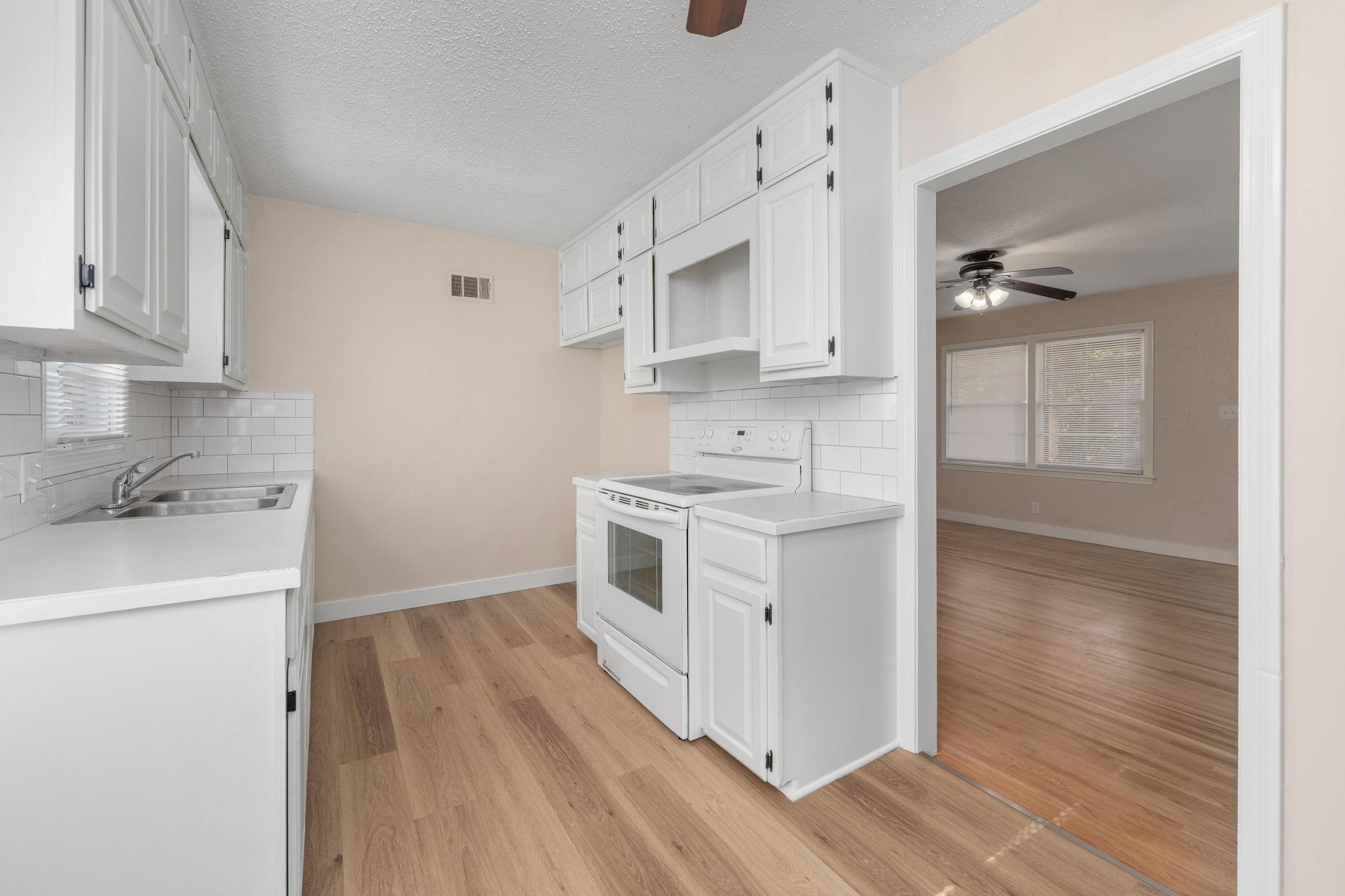 1844 S Volutsia Avenue Wichita KS 67211