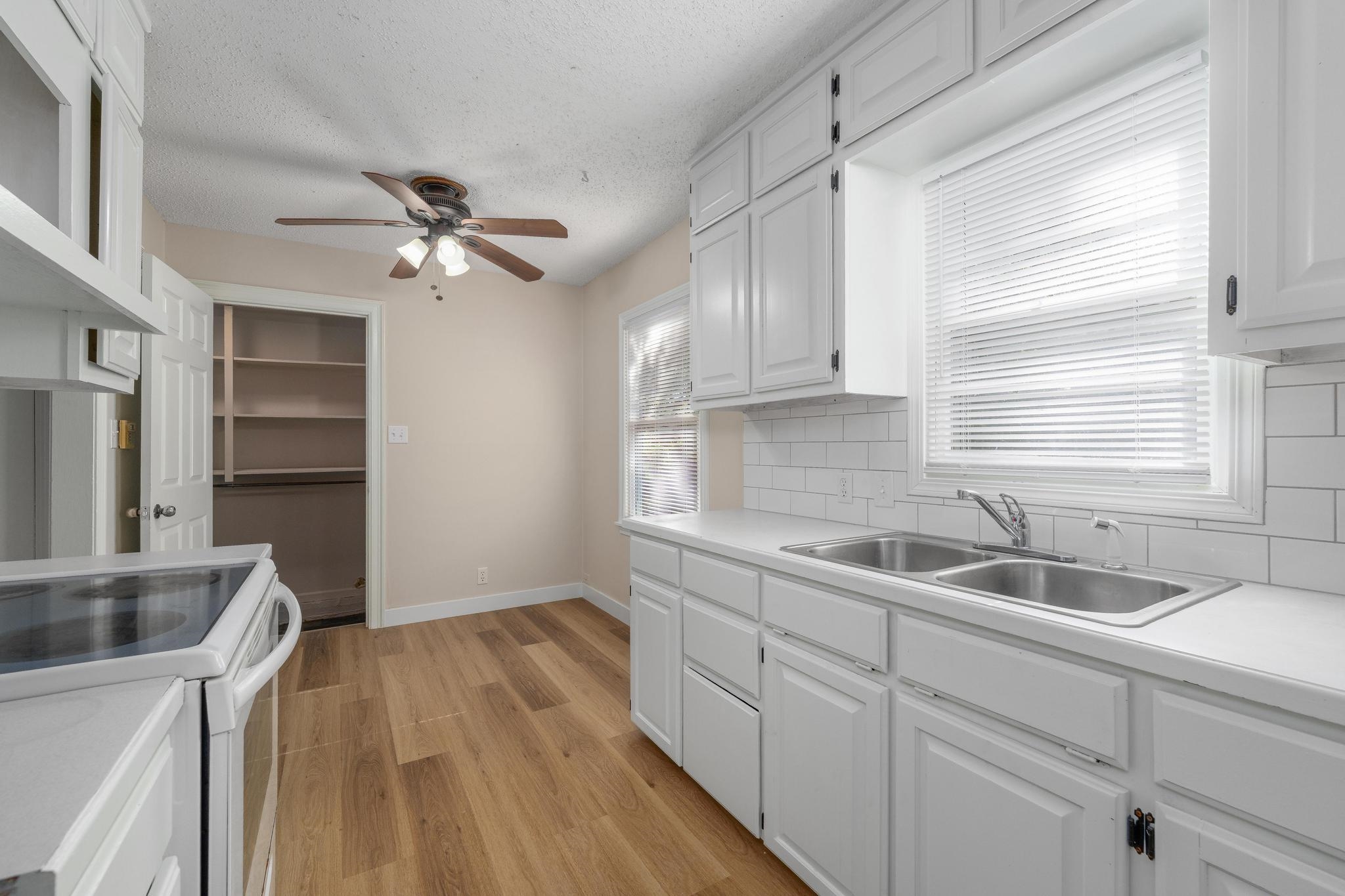 1844 S Volutsia Avenue Wichita KS 67211