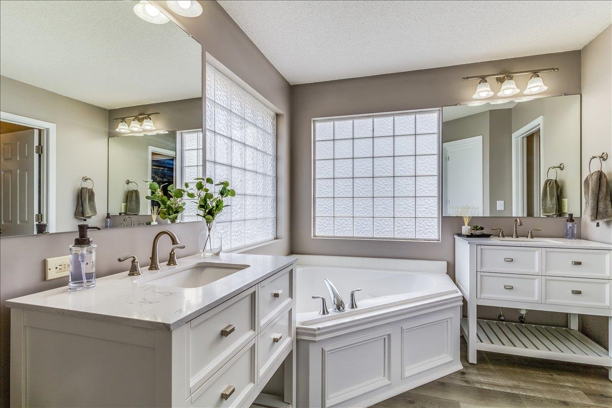 1956 E Glen Hills Derby KS 67037