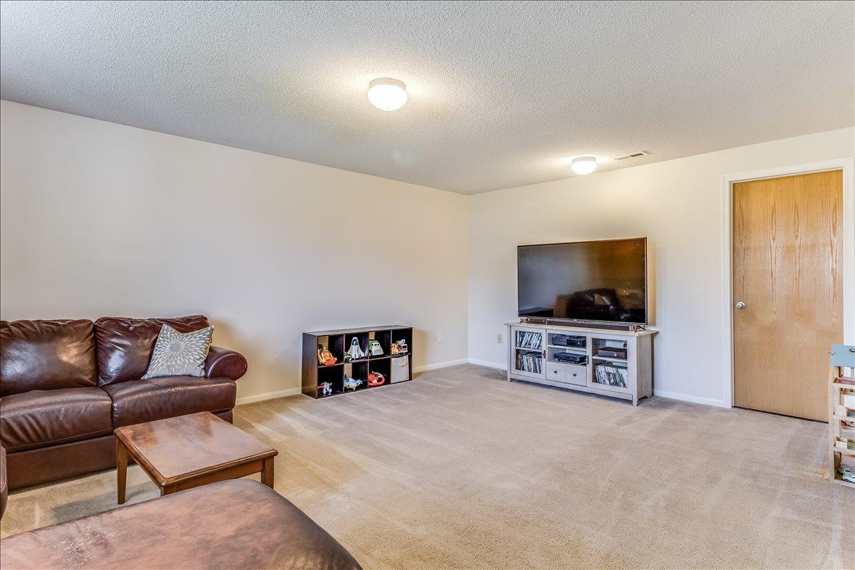 1956 E Glen Hills Derby KS 67037