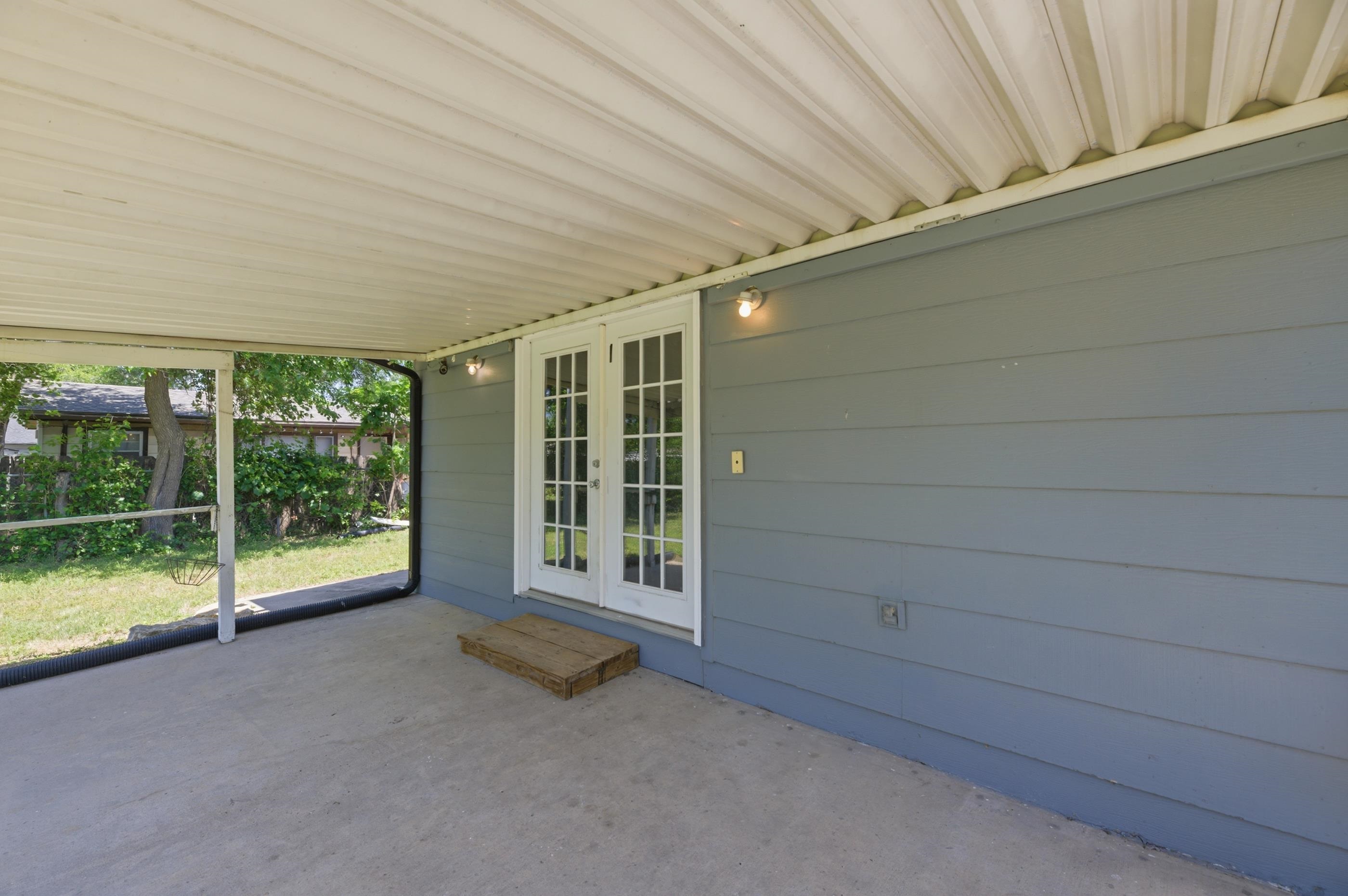459 S All Hallows Avenue Wichita KS 67213