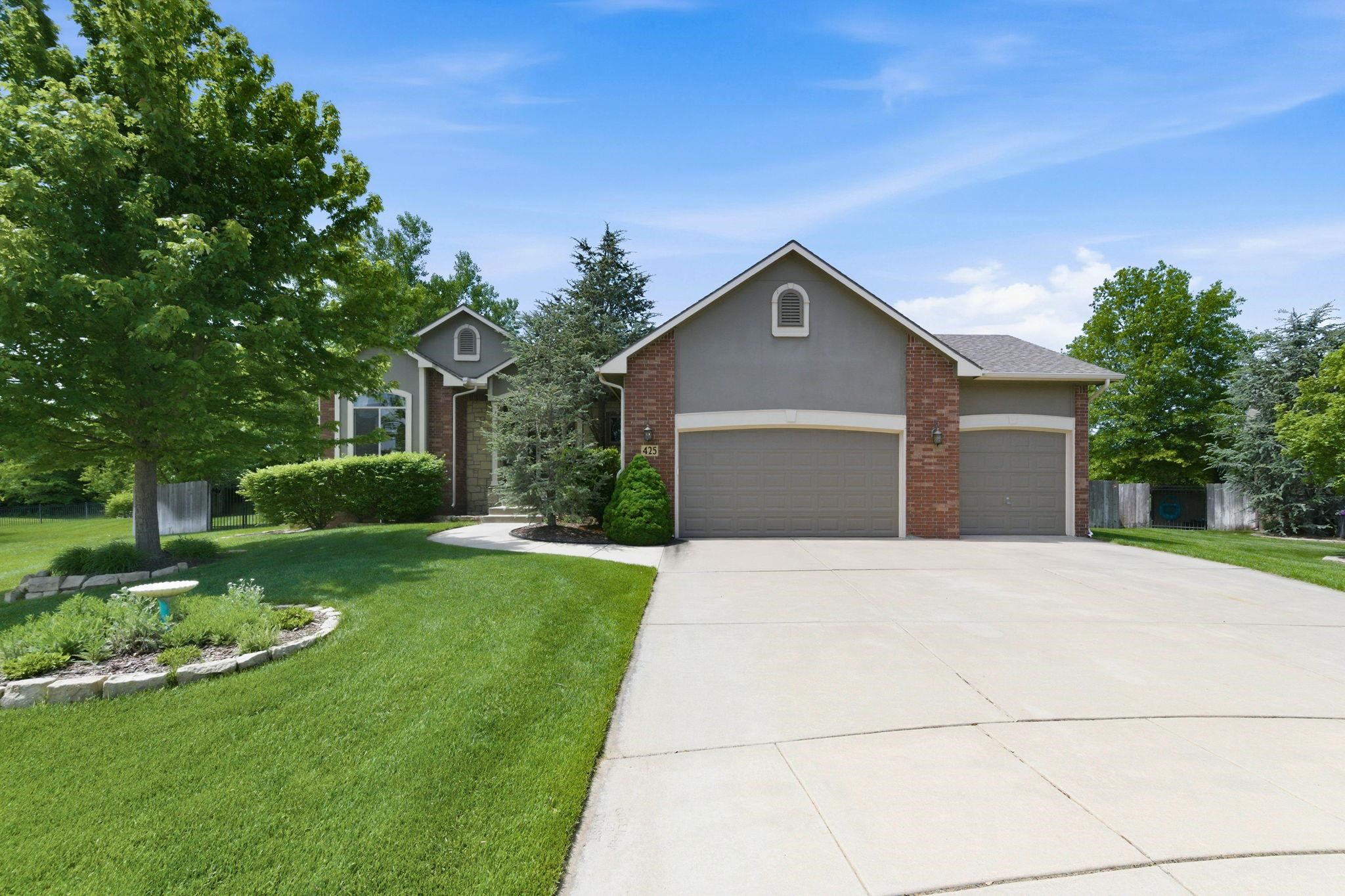425 S Fawnwood Court Wichita KS 67235-7544