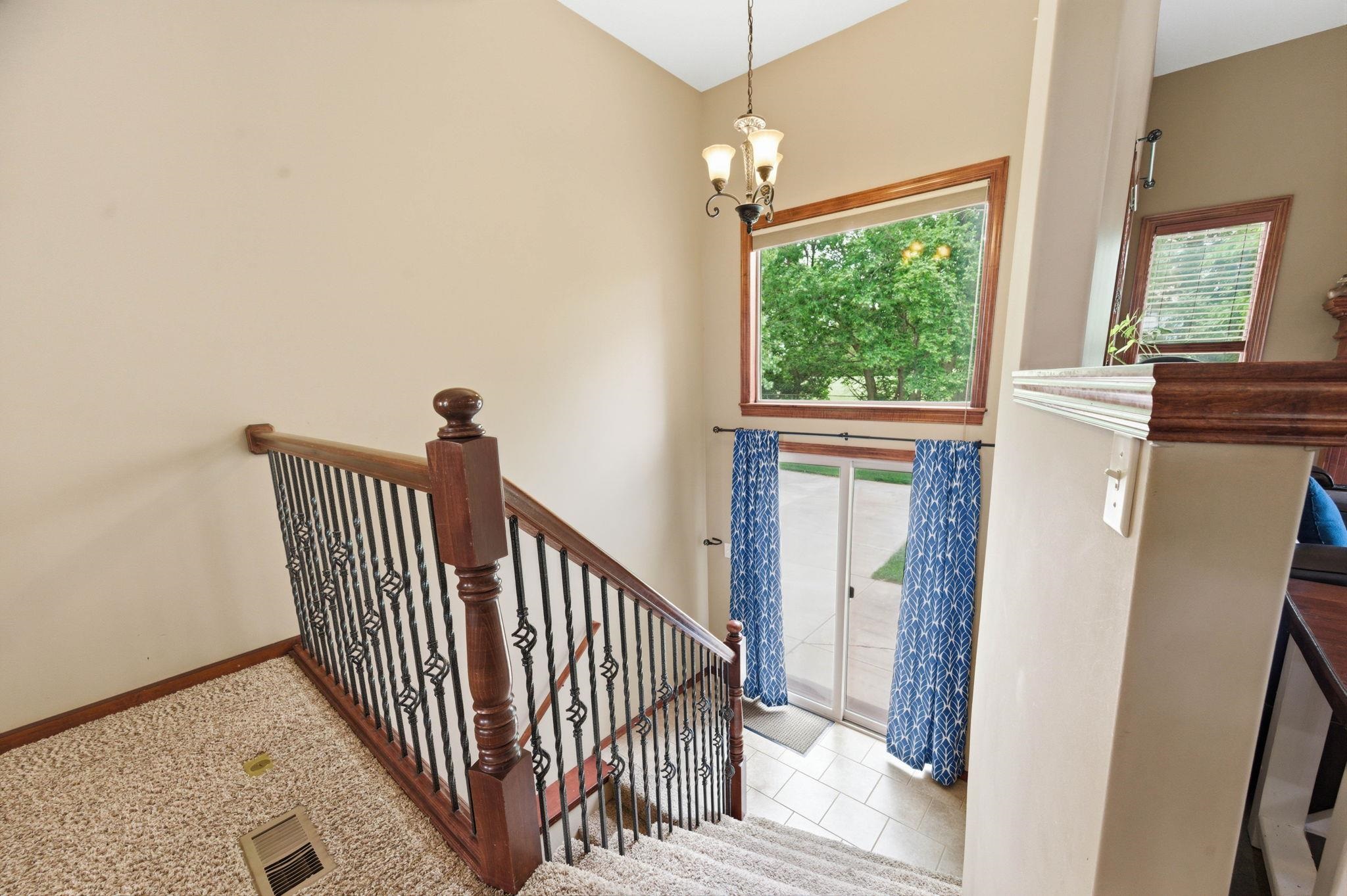 425 S Fawnwood Court Wichita KS 67235-7544