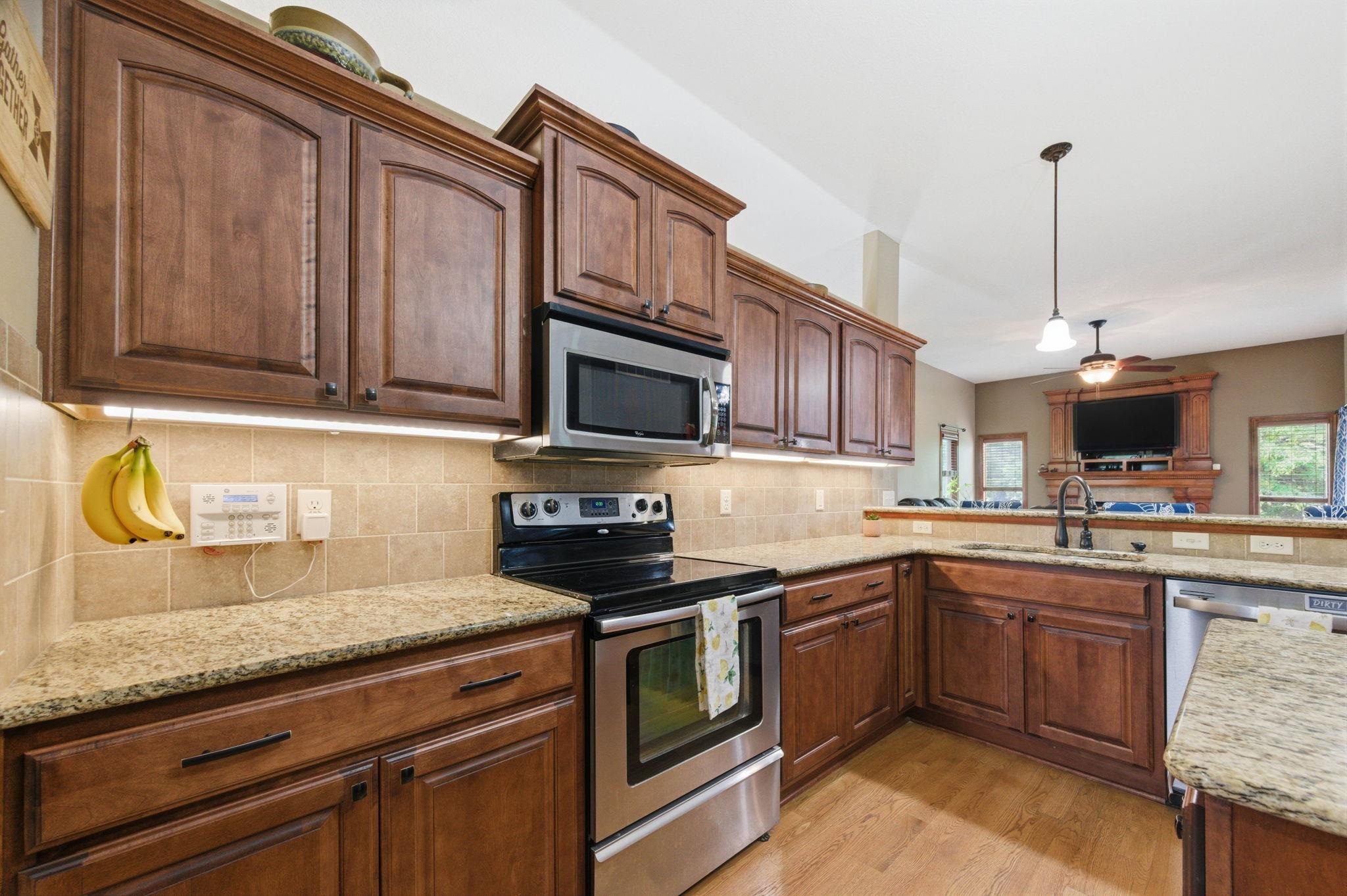 425 S Fawnwood Court Wichita KS 67235-7544