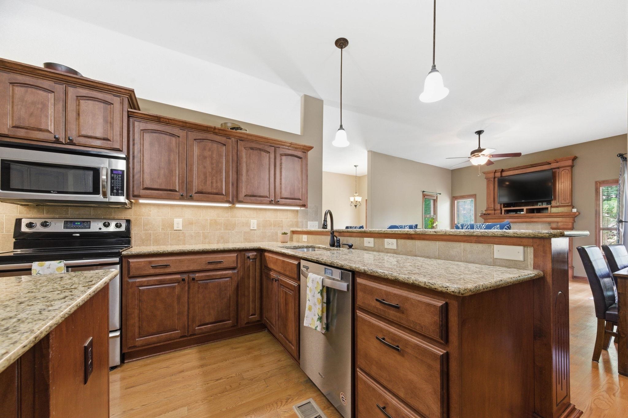 425 S Fawnwood Court Wichita KS 67235-7544