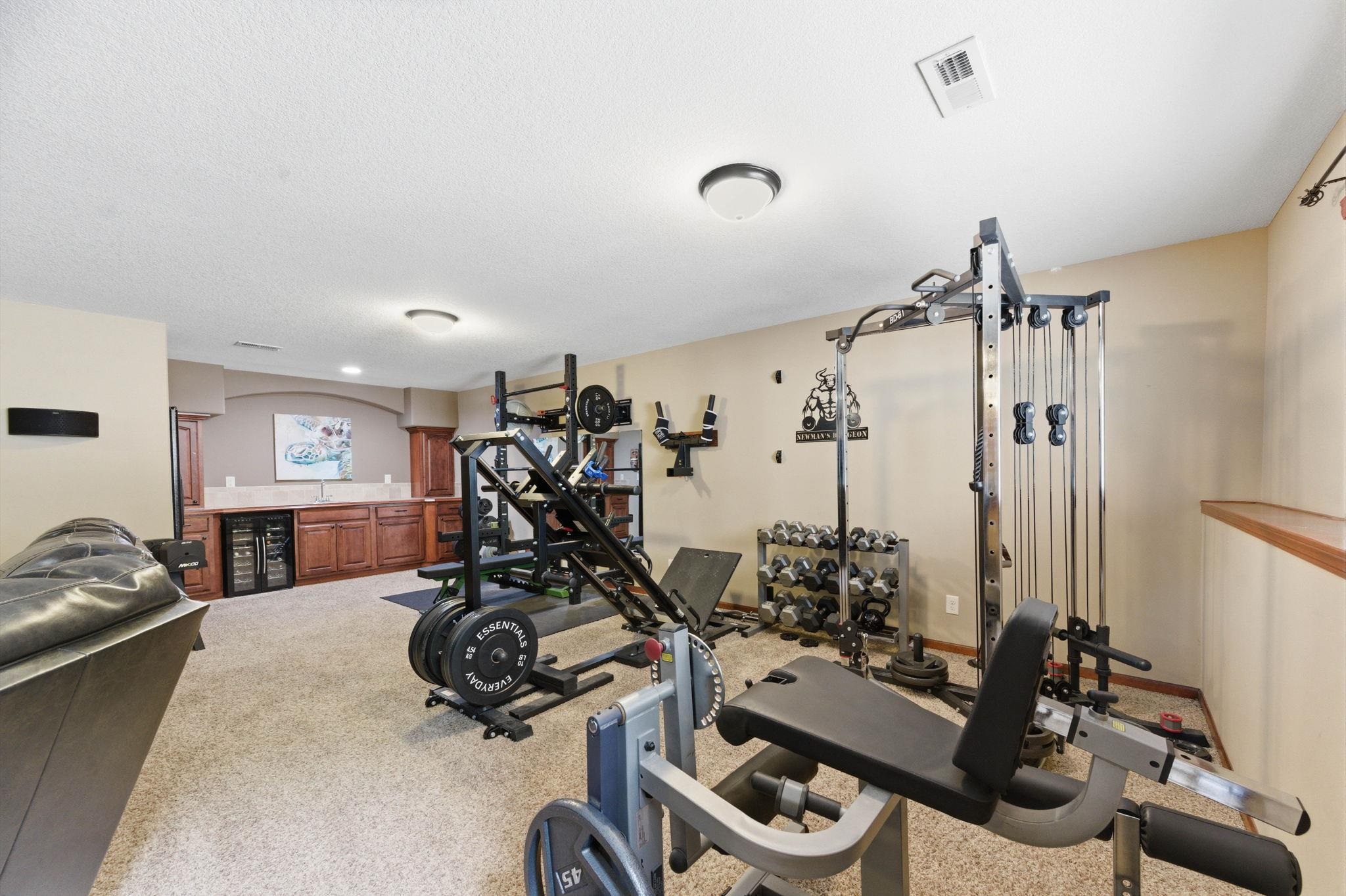 425 S Fawnwood Court Wichita KS 67235-7544