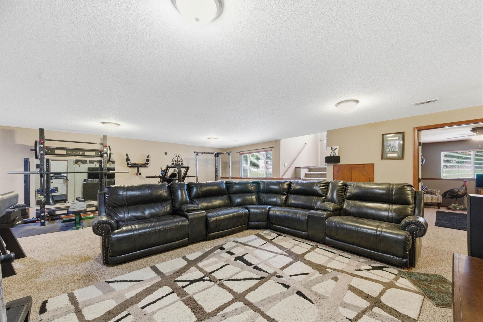 425 S Fawnwood Court Wichita KS 67235-7544