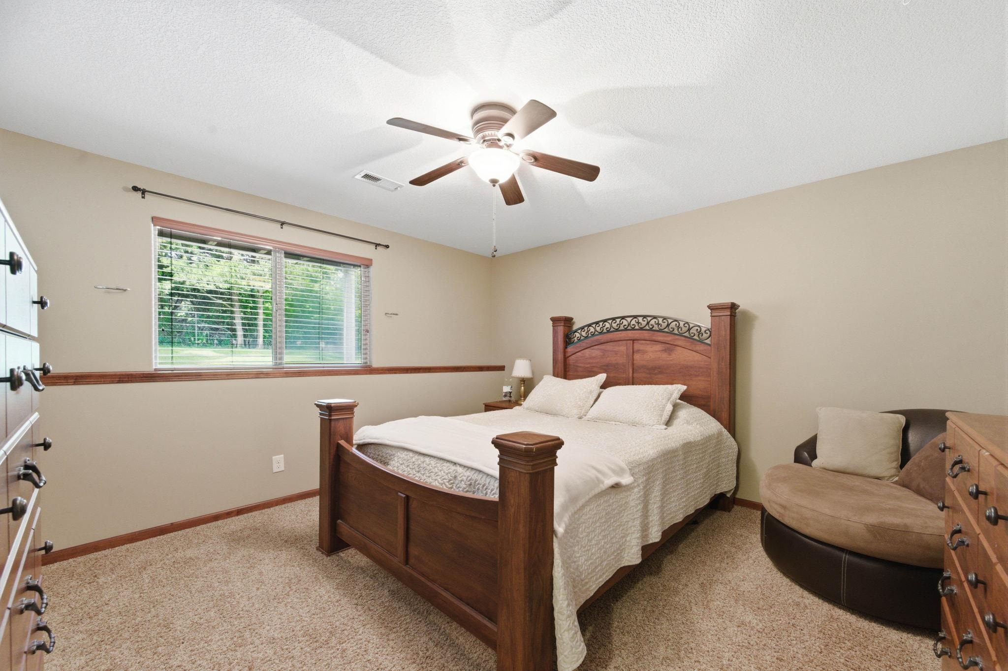 425 S Fawnwood Court Wichita KS 67235-7544