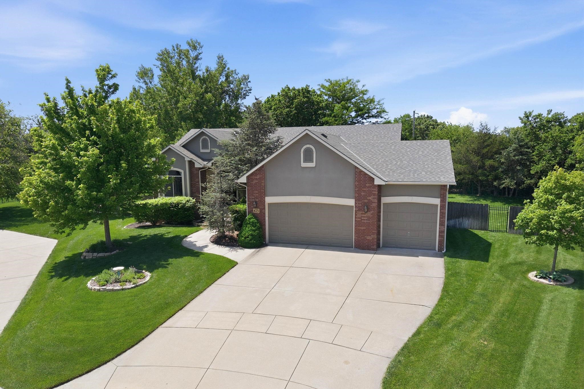 425 S Fawnwood Court Wichita KS 67235-7544