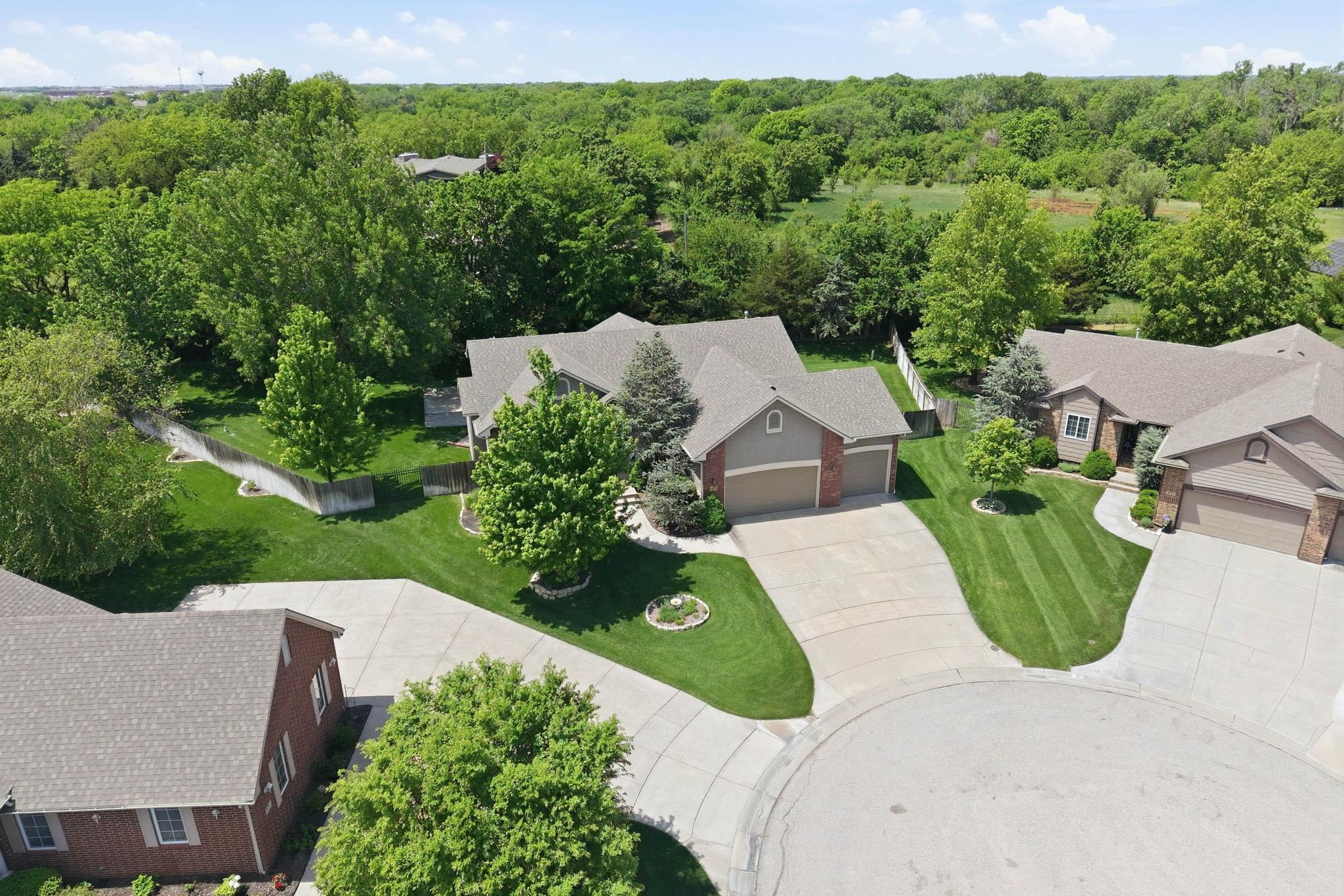 425 S Fawnwood Court Wichita KS 67235-7544