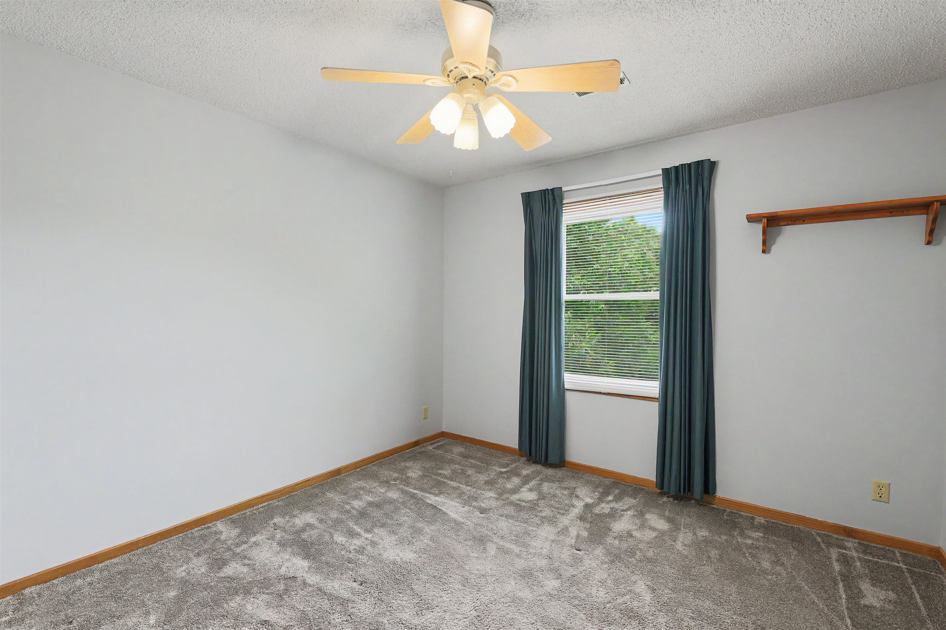 7030 E 40th Circle Wichita KS 67226-2411