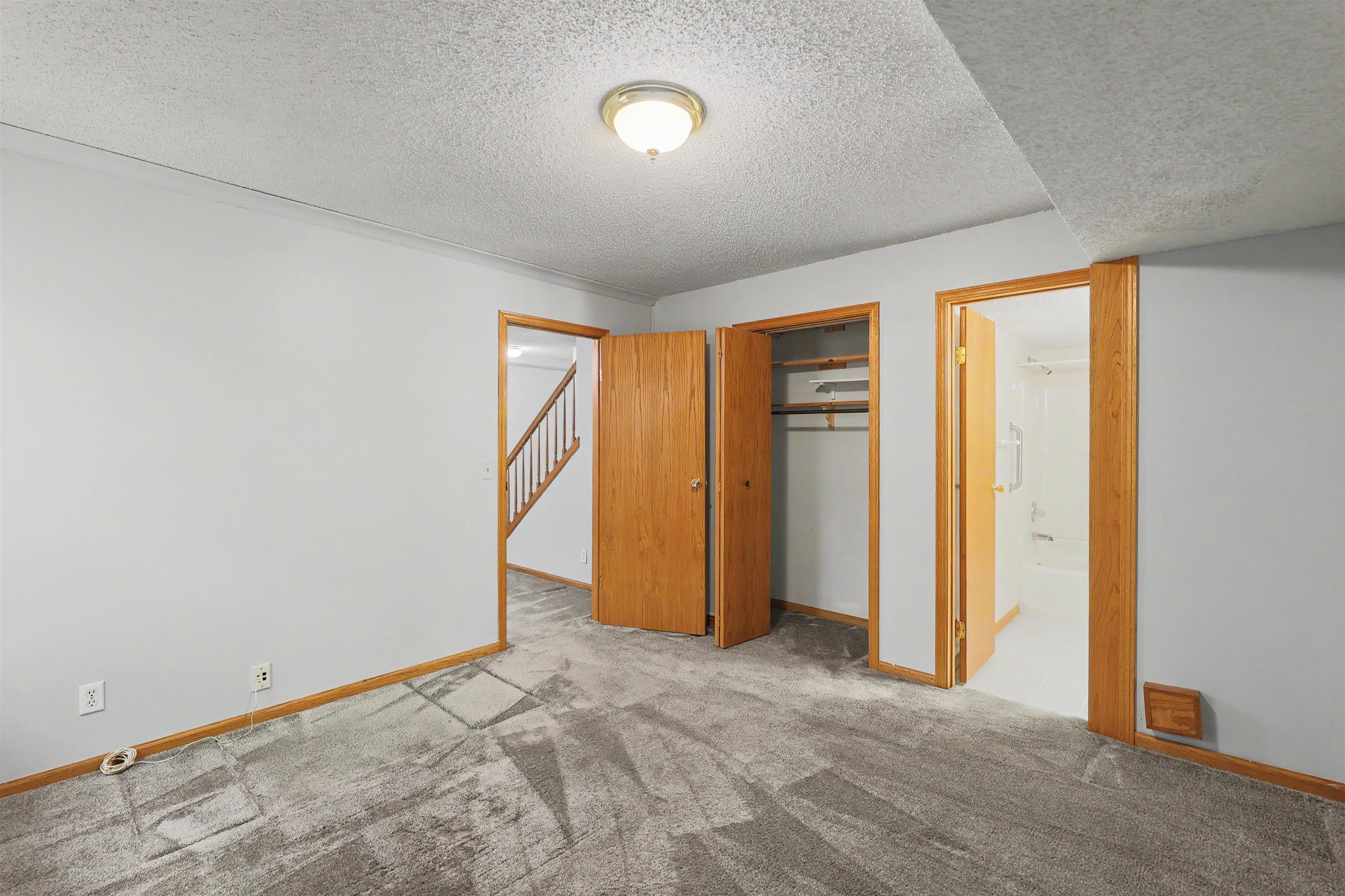 7030 E 40th Circle Wichita KS 67226-2411