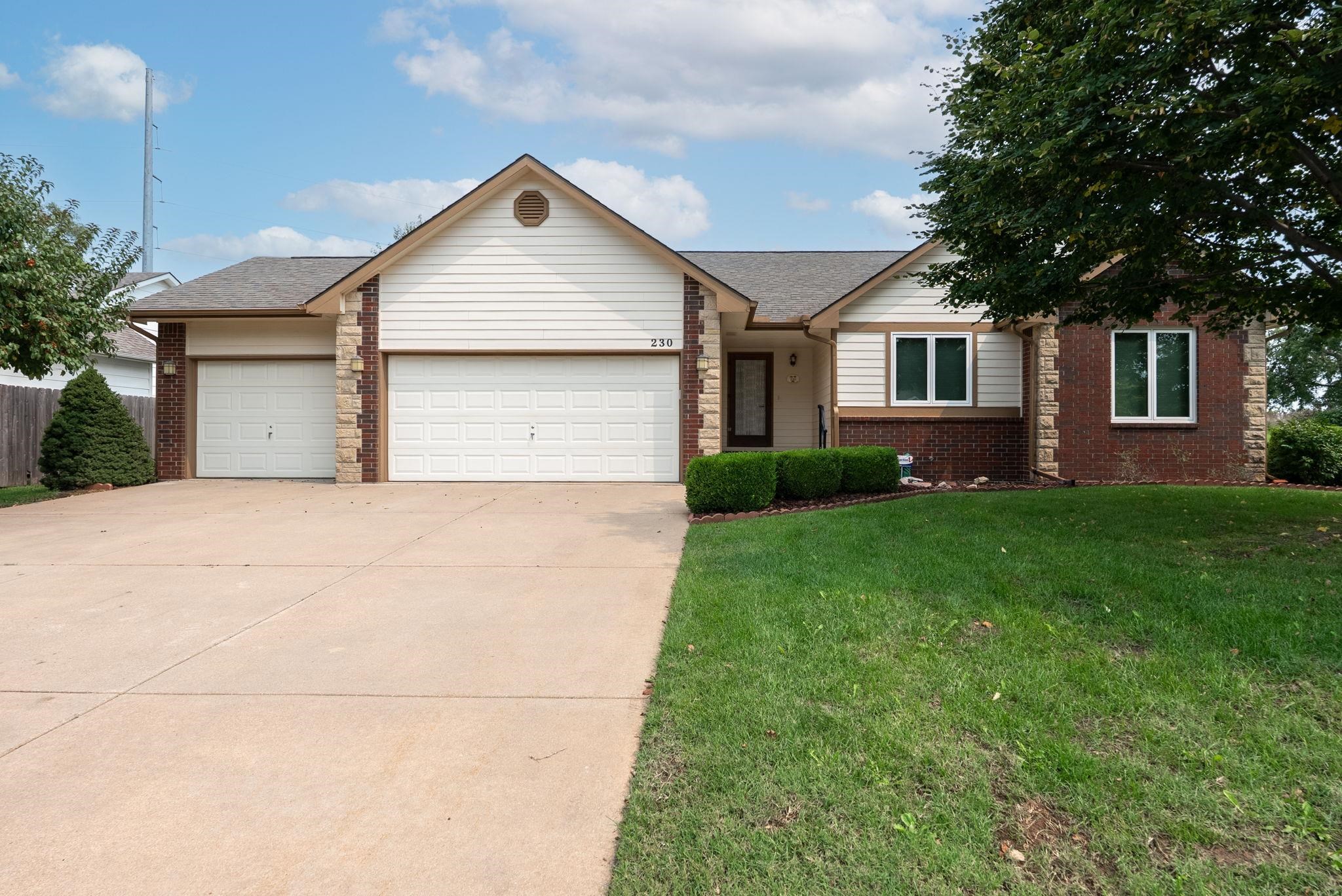 230 N Valley Stream Drive Derby KS 67037