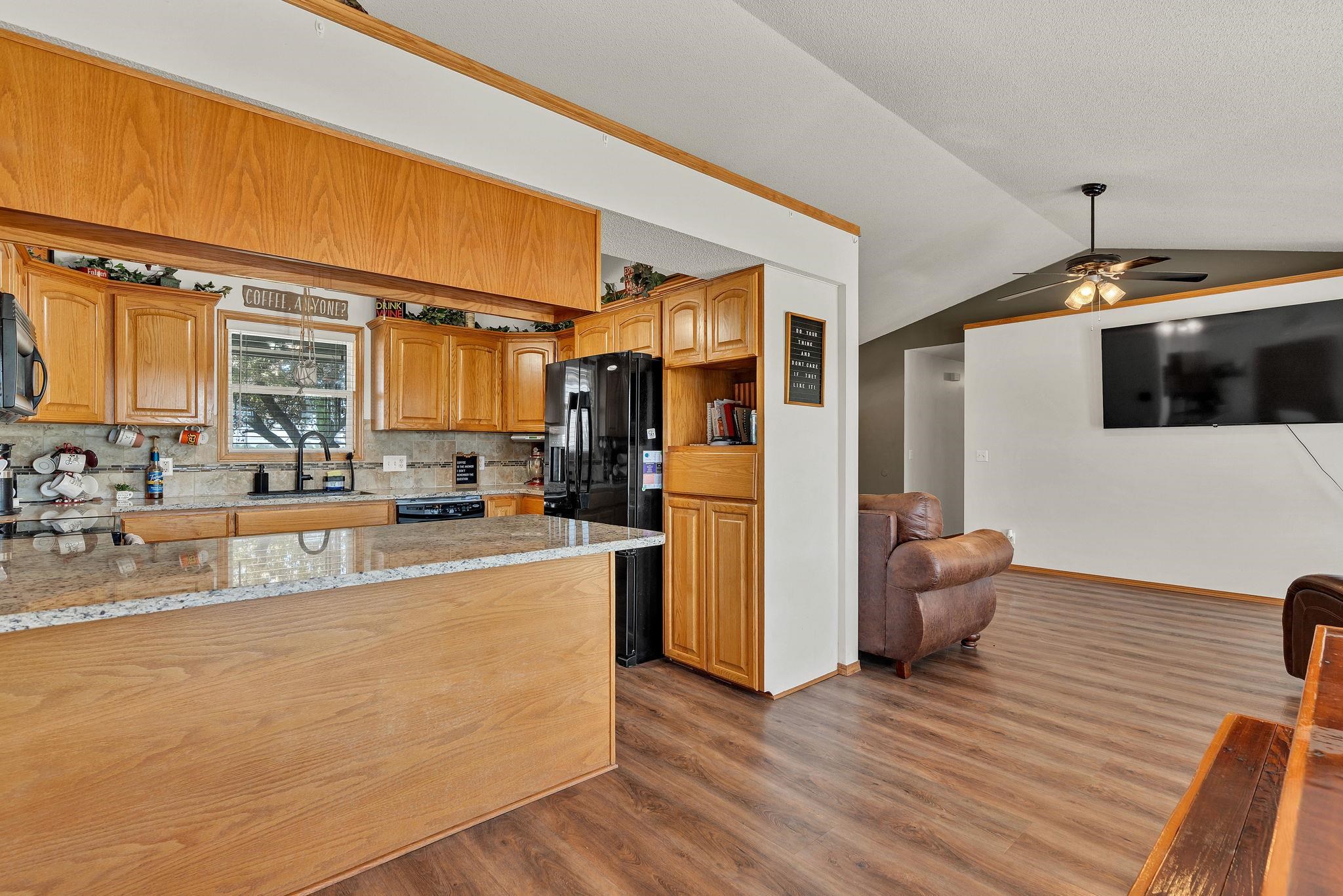 8814 N Ridge Road Valley Center KS 67147