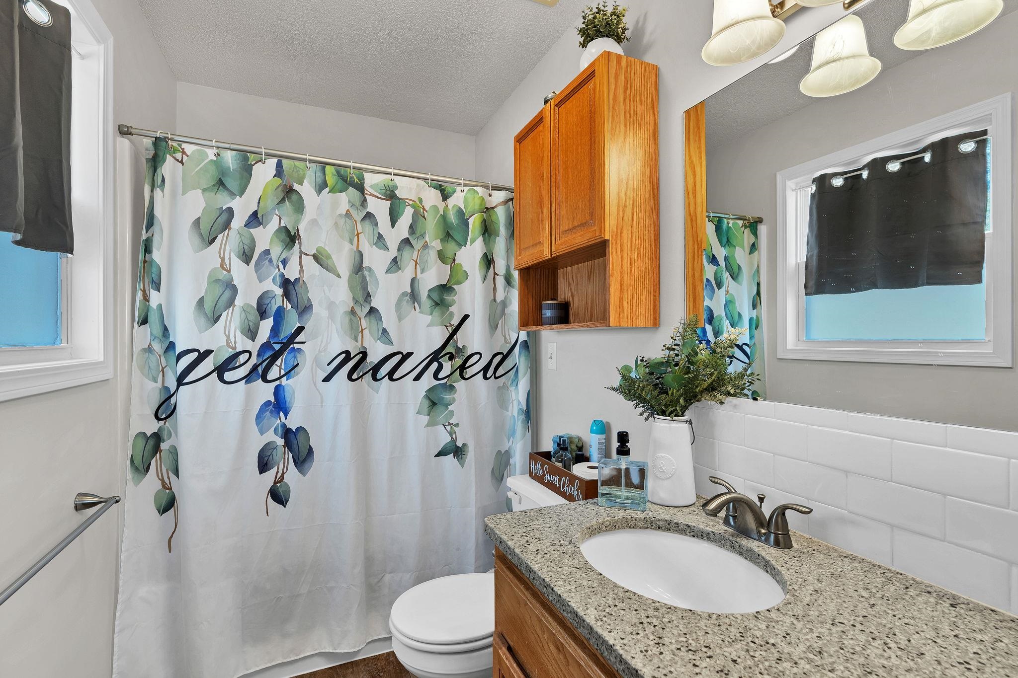 8814 N Ridge Road Valley Center KS 67147