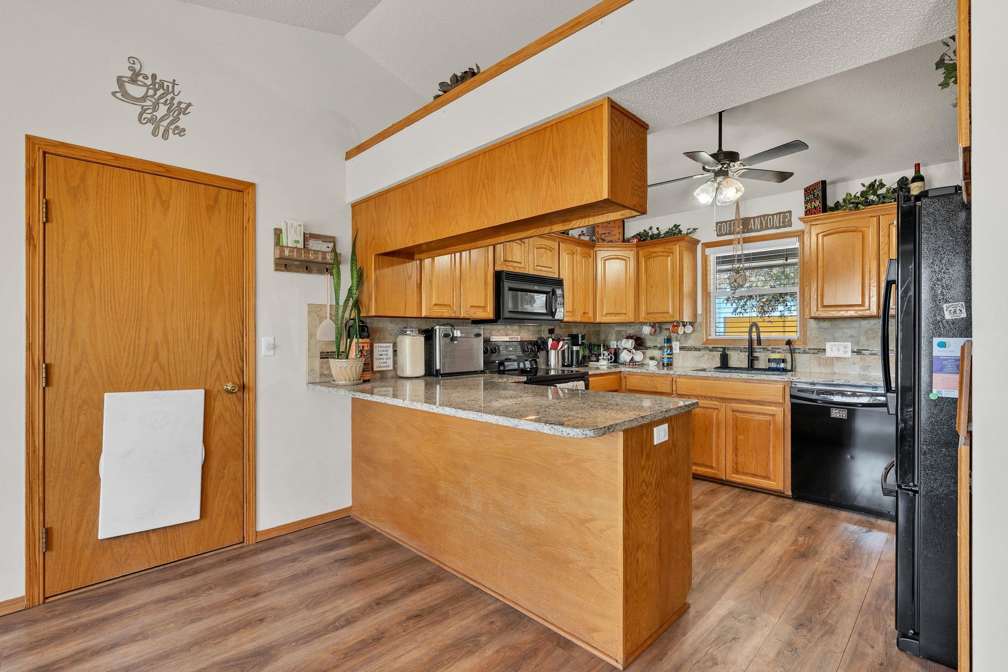 8814 N Ridge Road Valley Center KS 67147