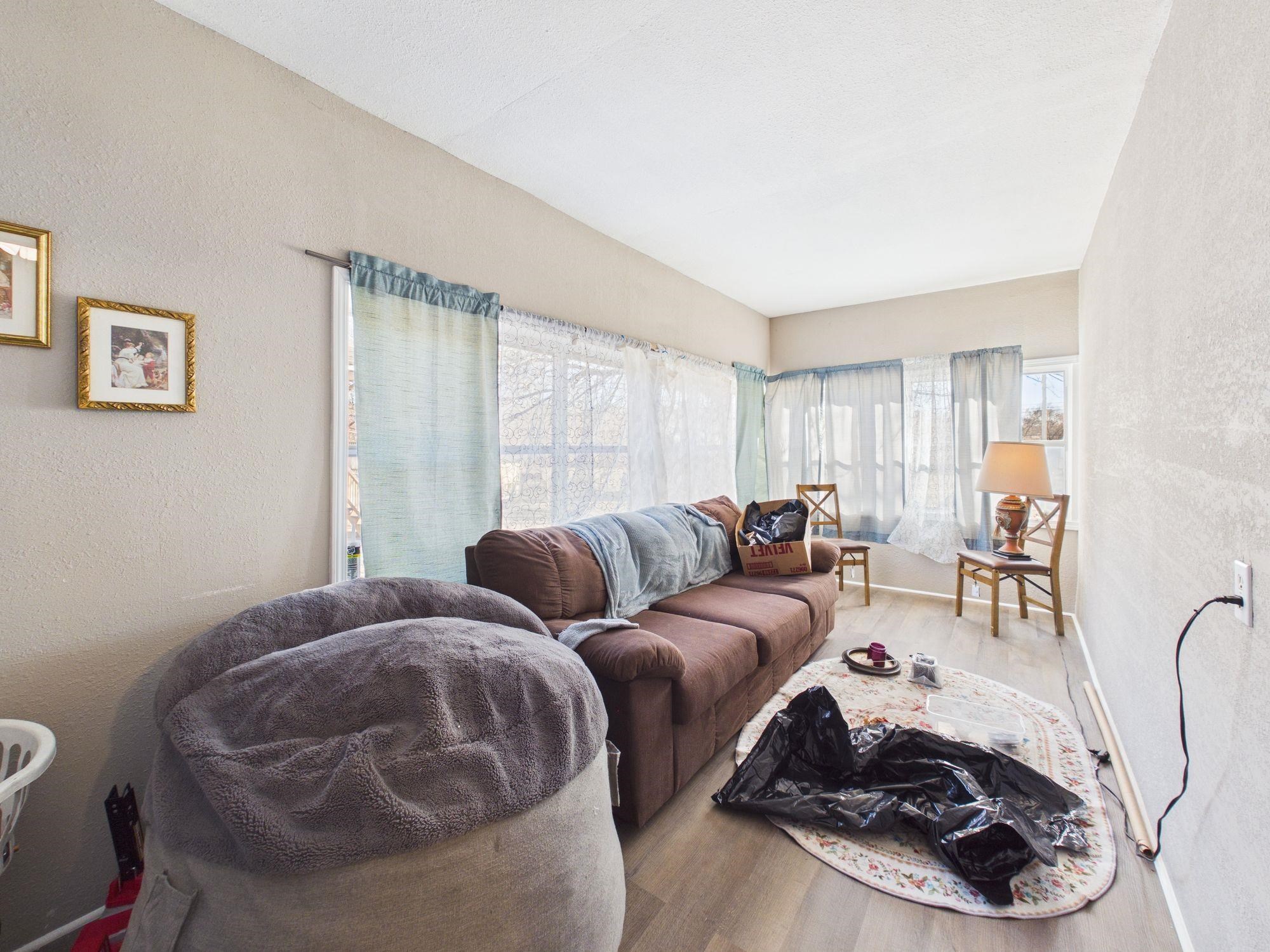 722 W Harvey Avenue Wellington KS 67152