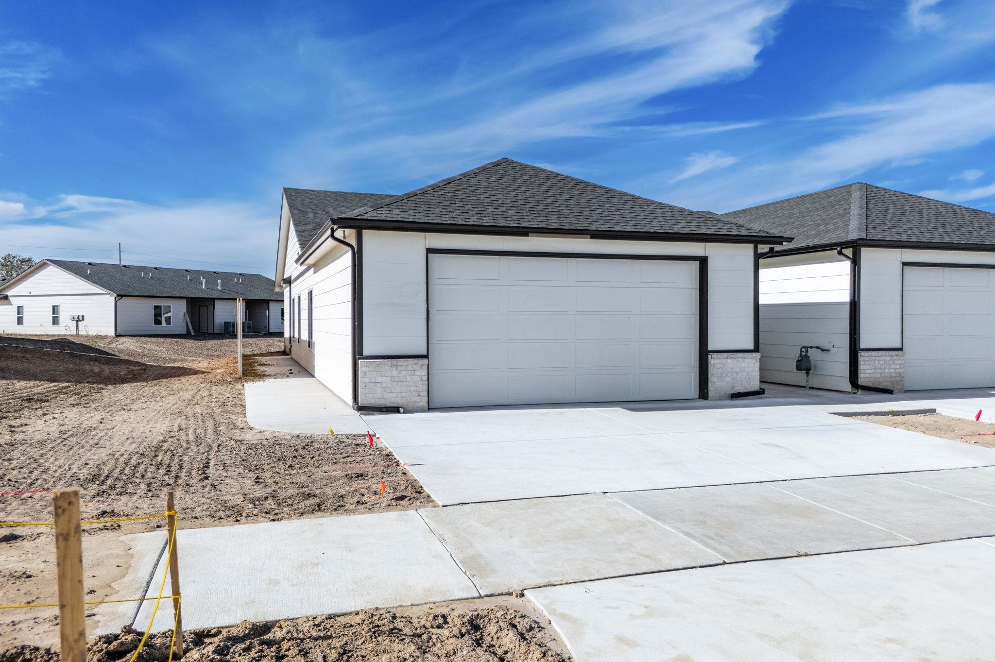 504 E Harper Street Valley Center KS 67147-8948