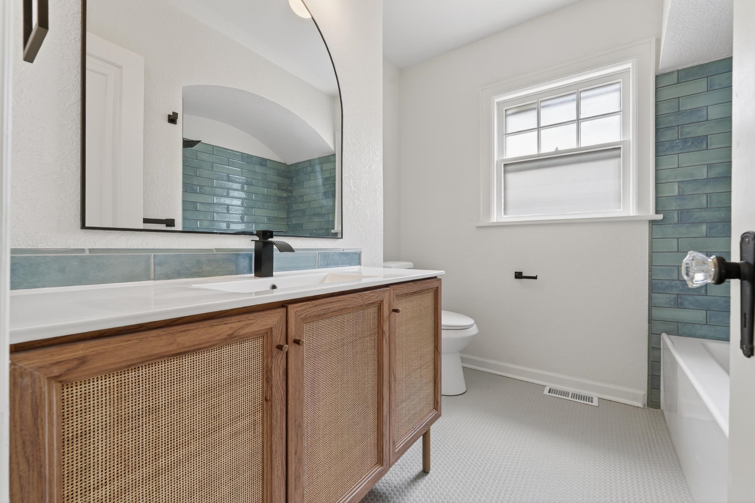 211 N Oliver Wichita KS 67208