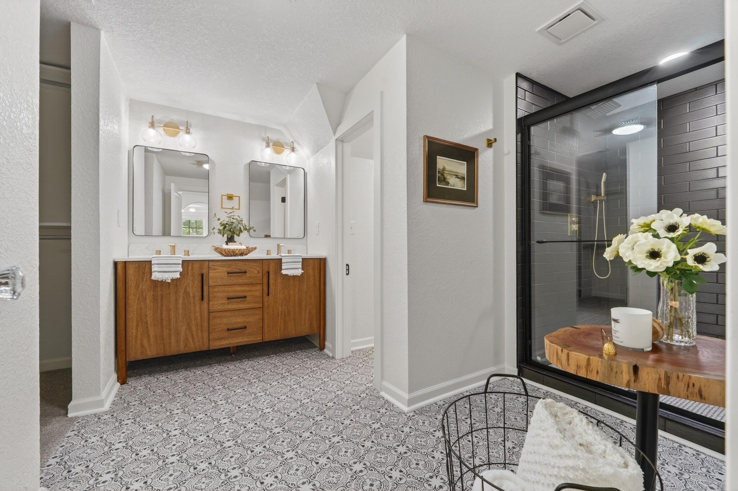 211 N Oliver Wichita KS 67208