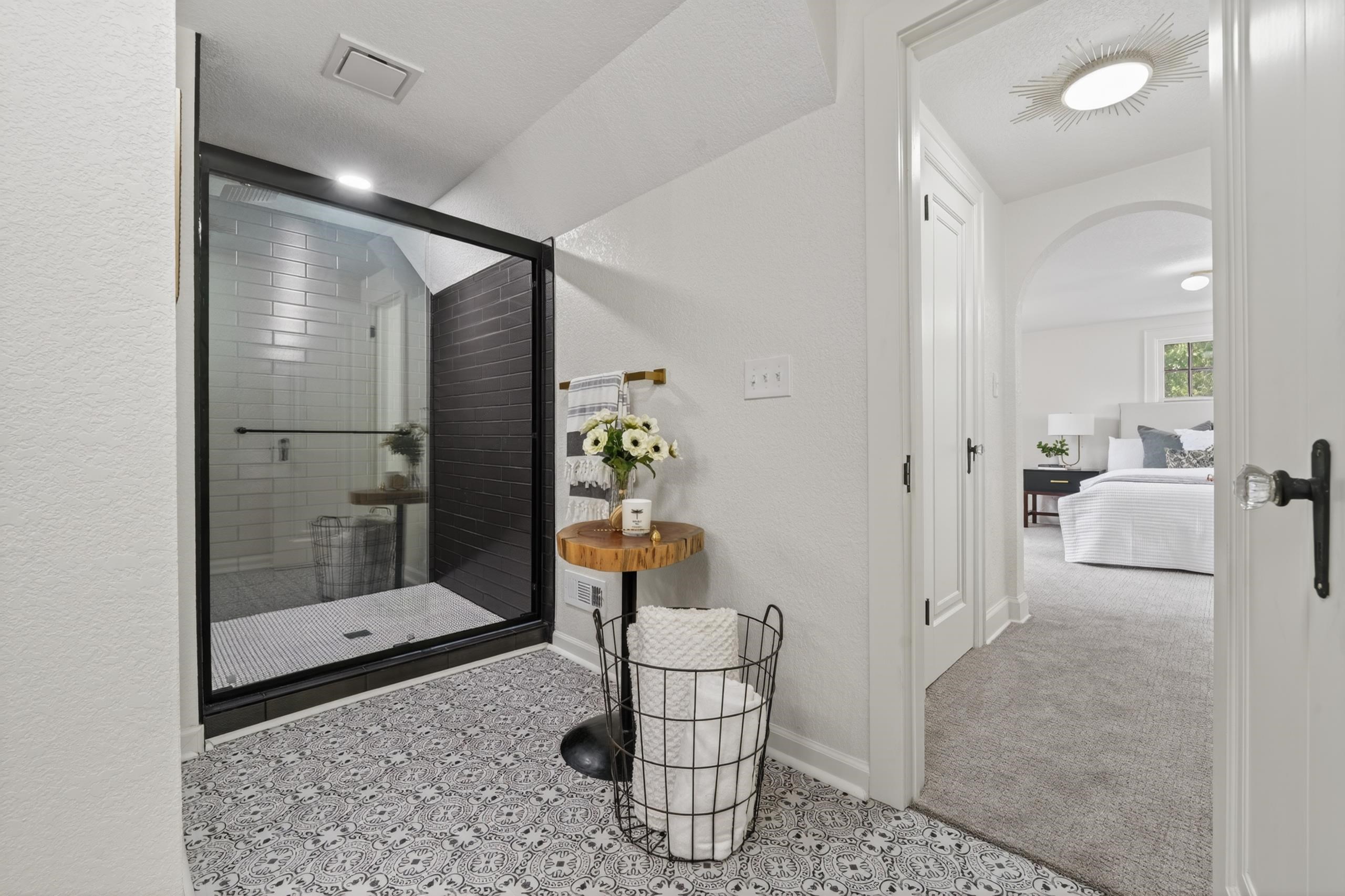 211 N Oliver Wichita KS 67208
