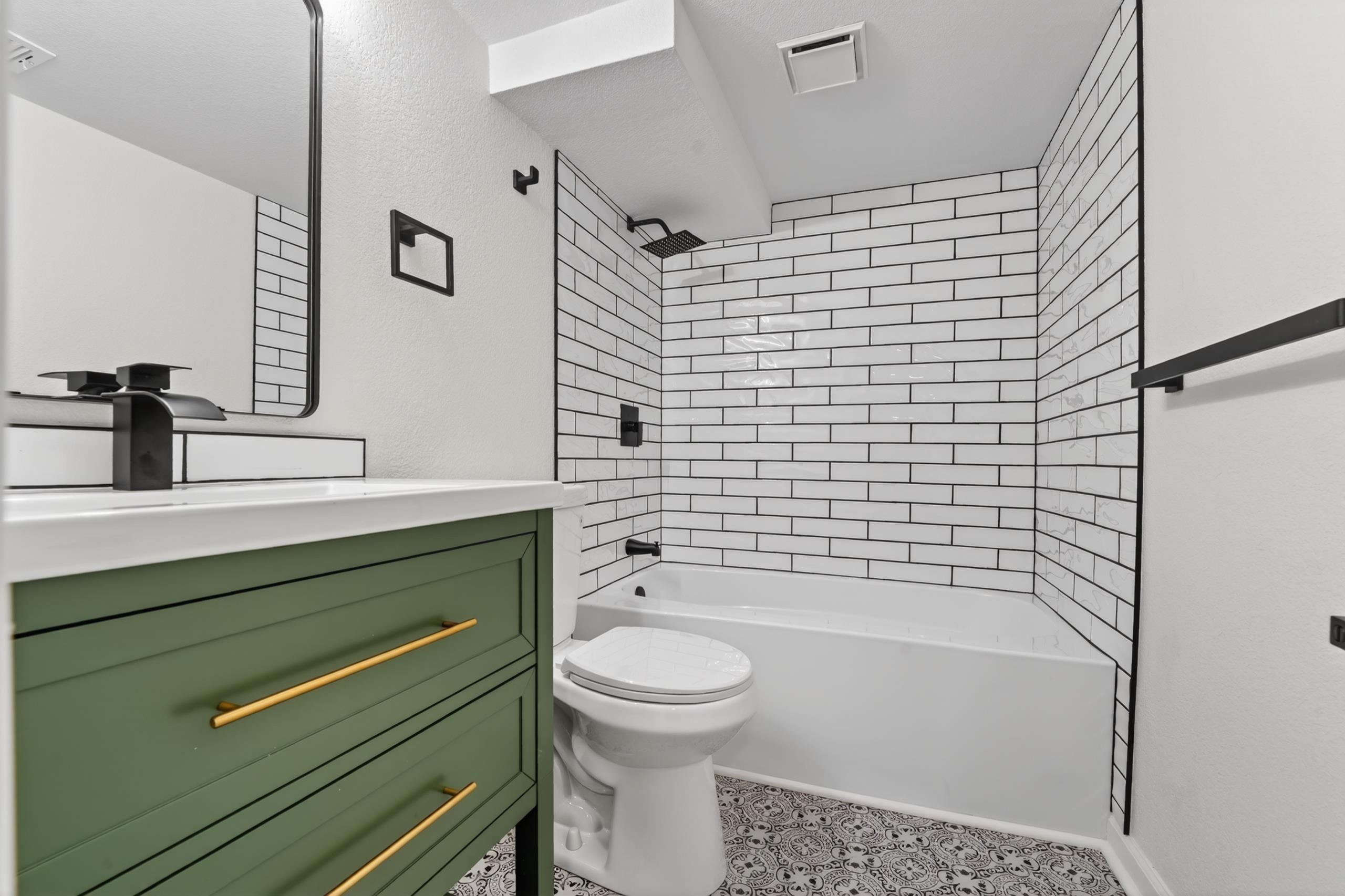 211 N Oliver Wichita KS 67208