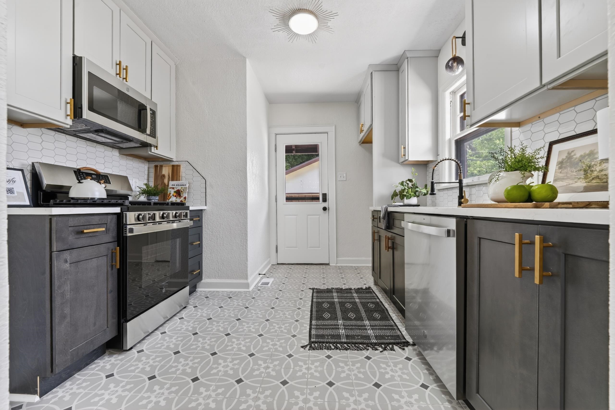 211 N Oliver Wichita KS 67208