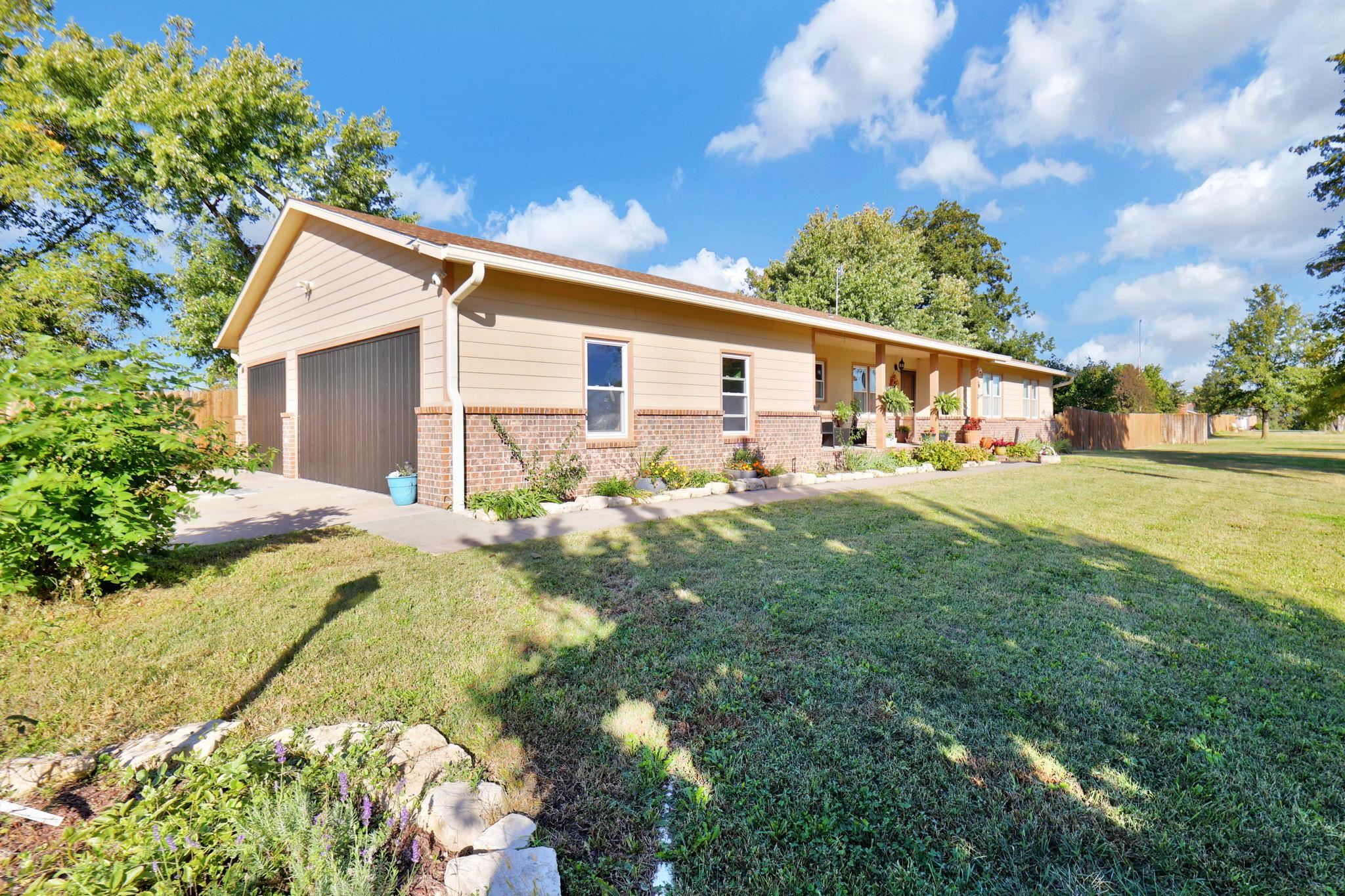 10209 SW Haverhill Road Augusta KS 67010