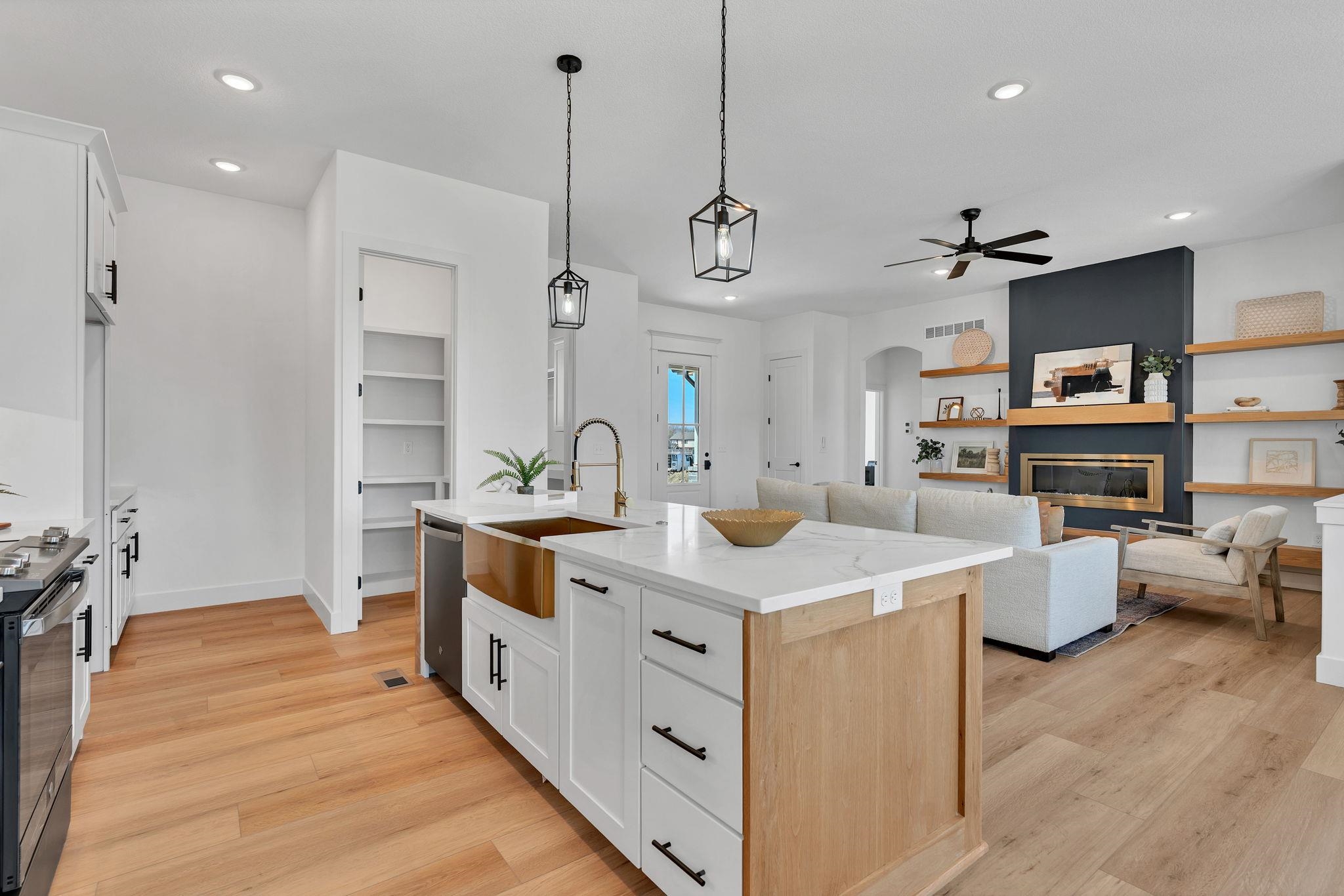 2928 E Burlington Circle Park City KS 67219