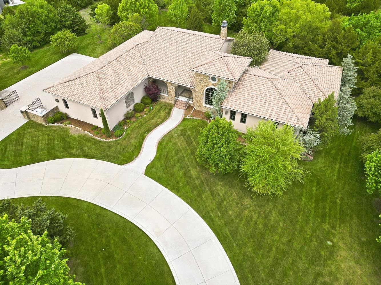 2511 E Flint Hills National Prkwy Andover KS 67002