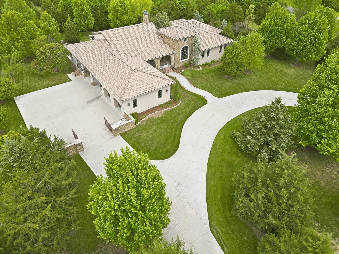 2511 E Flint Hills National Prkwy Andover KS 67002