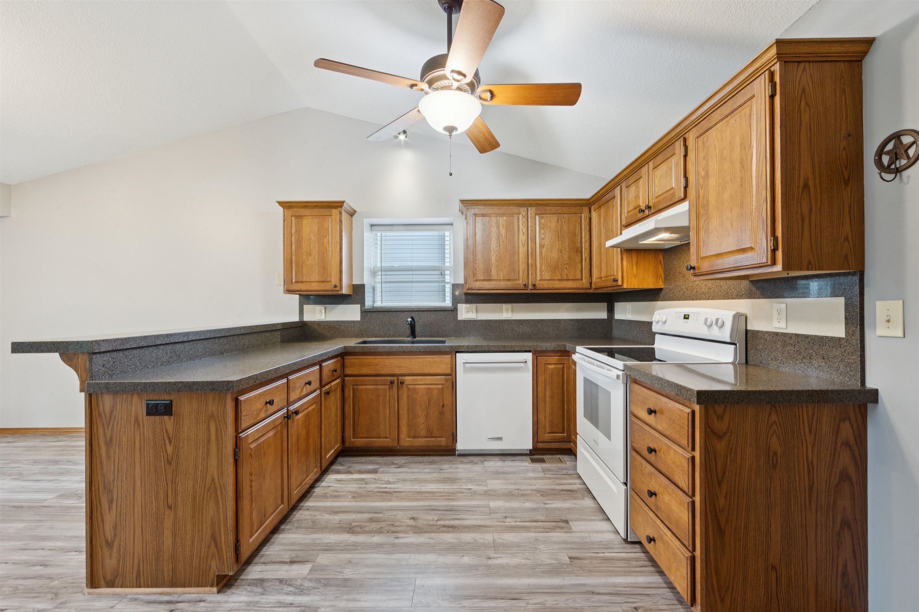 4303 N Mission Bel Aire KS 67226