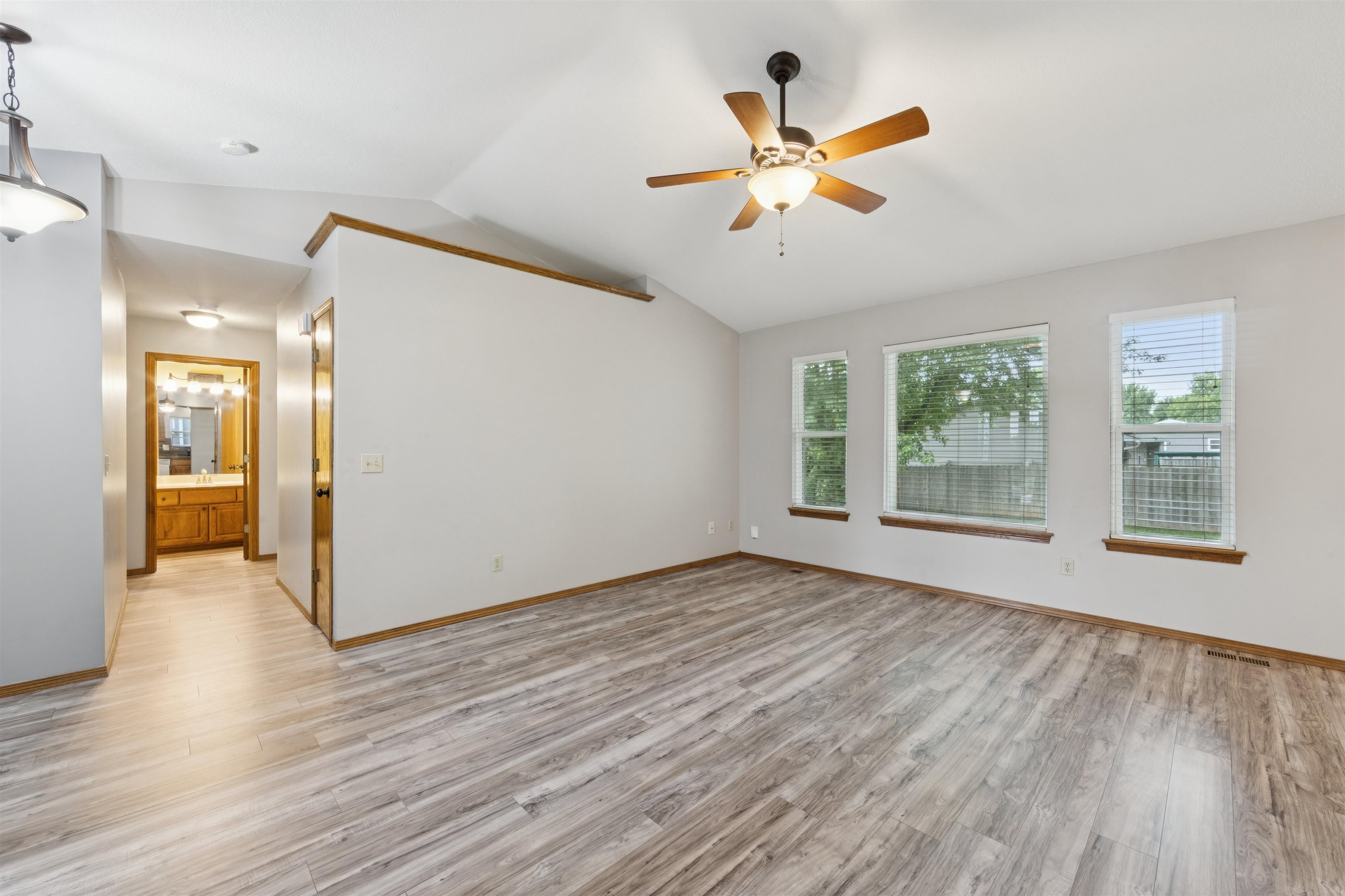 4303 N Mission Bel Aire KS 67226