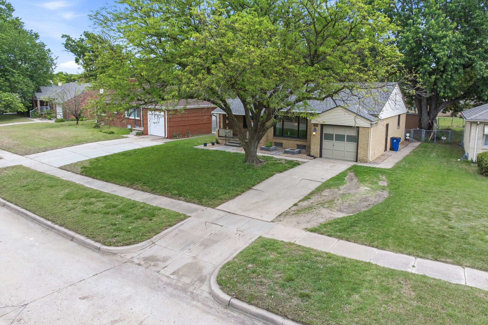2717 E Menlo Drive Wichita KS 67211
