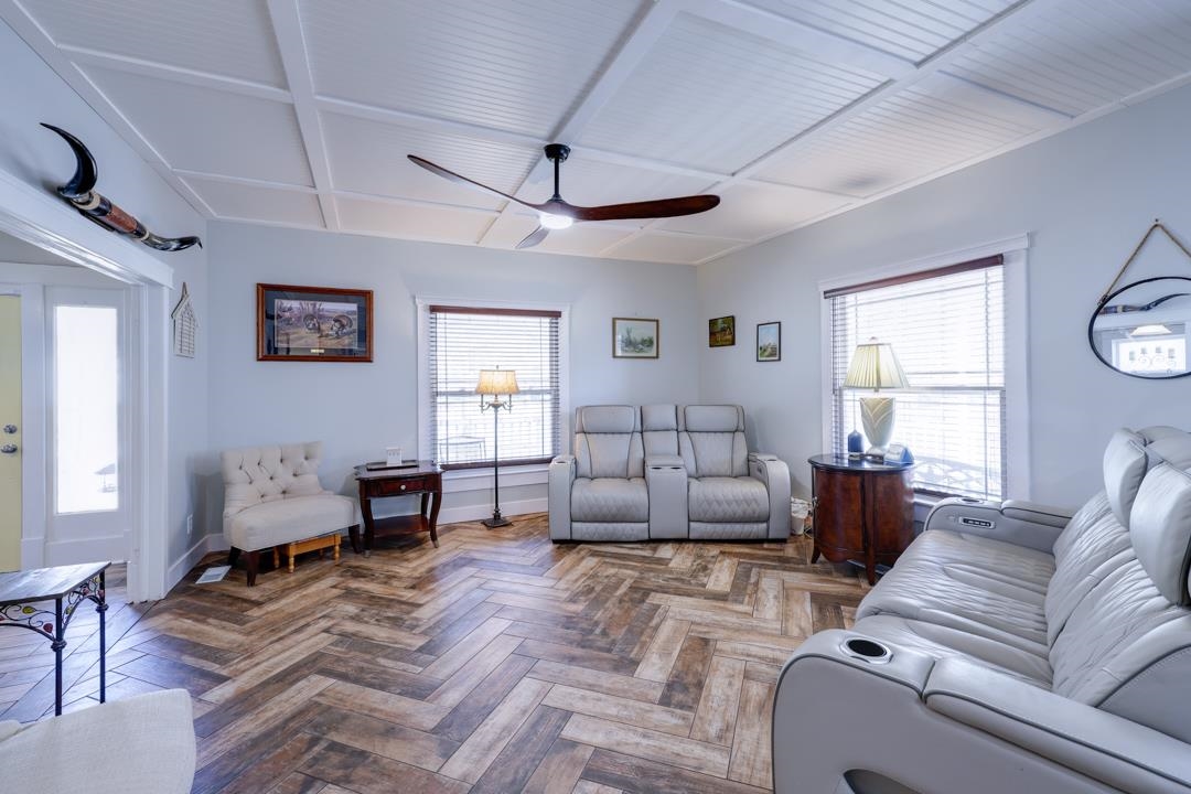 1309 E 9th Winfield KS 67156