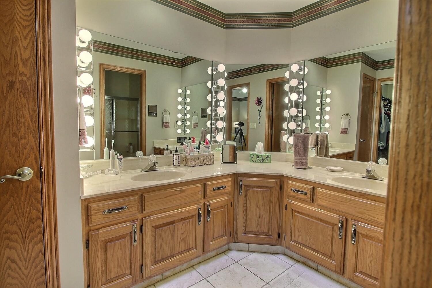 2634 Glacier Drive Wichita KS 67215-1514