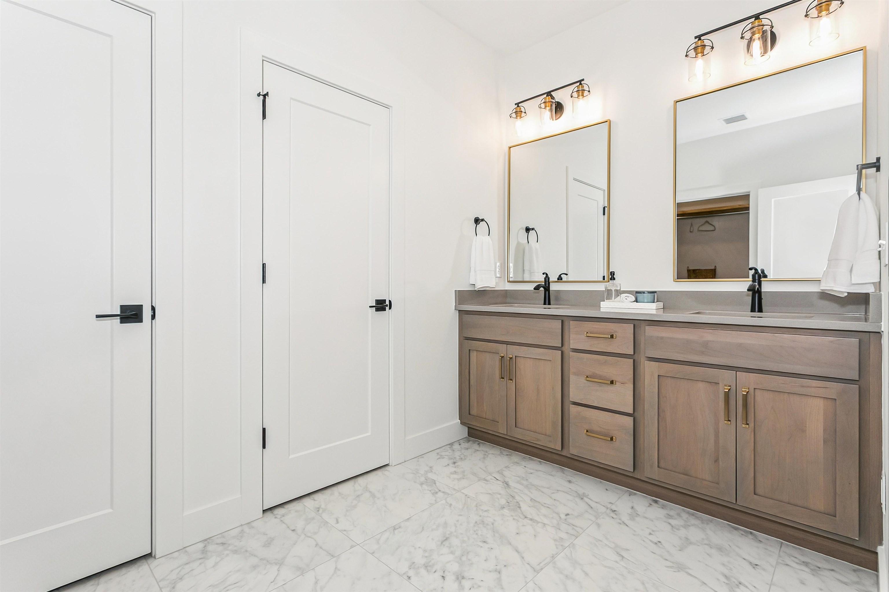 2830 W Shearwater Wichita KS 67204