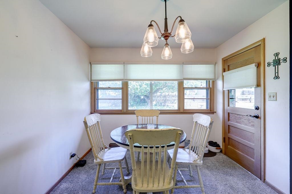 1810 E 13th Avenue Winfield KS 67156