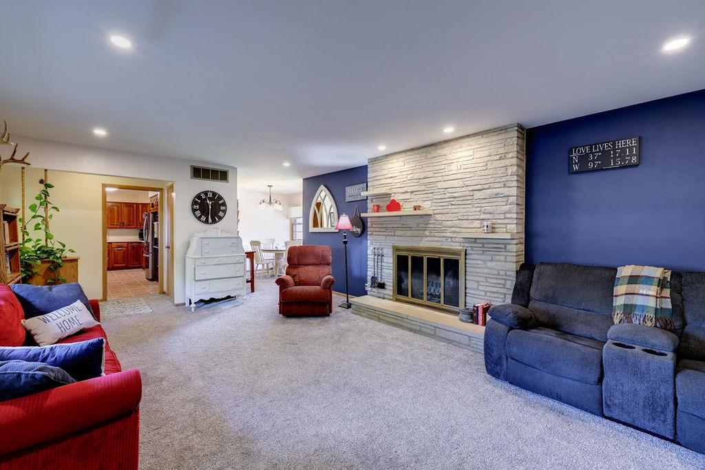 1810 E 13th Avenue Winfield KS 67156