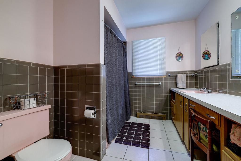 1810 E 13th Avenue Winfield KS 67156